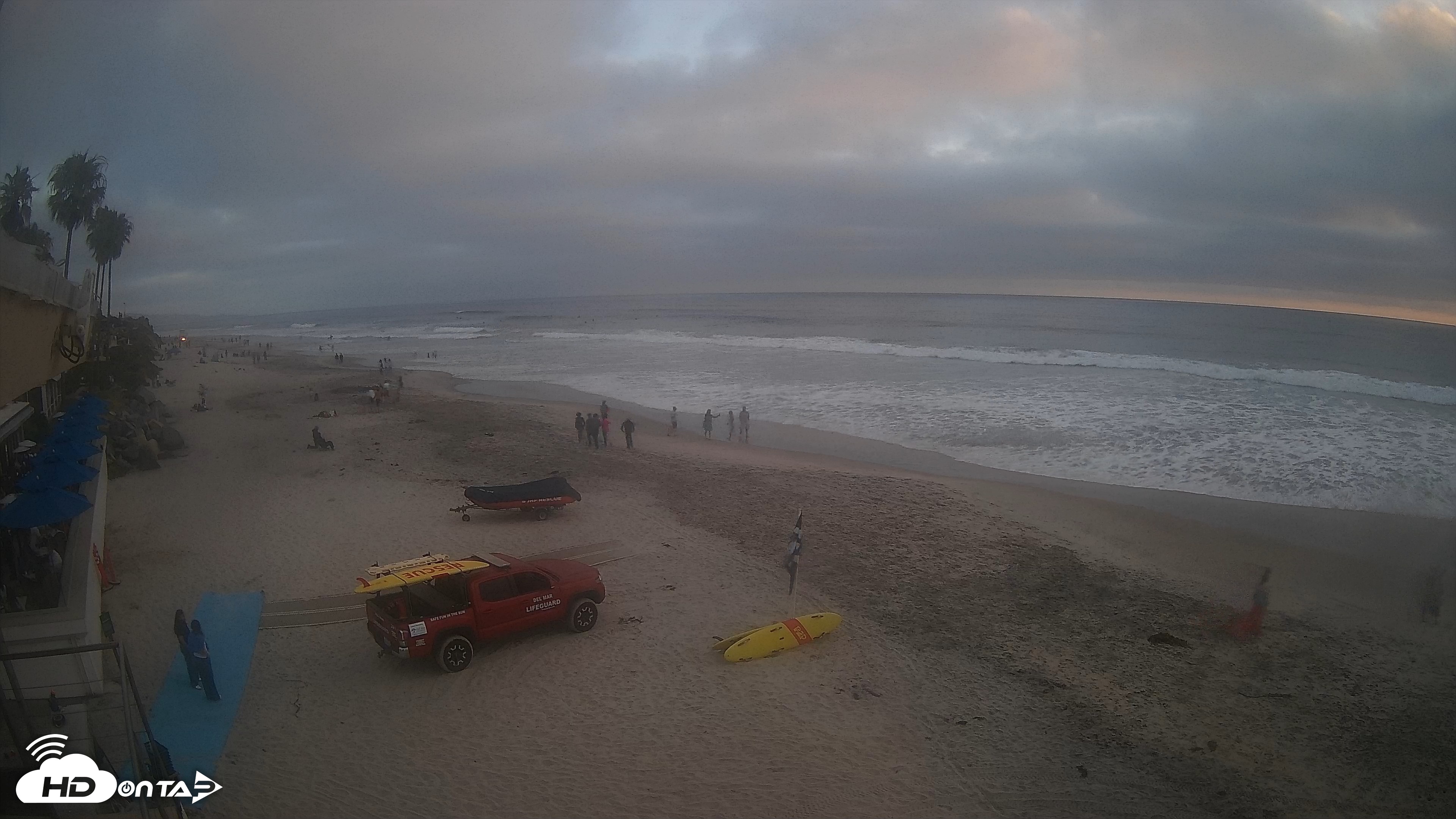 Snapshot of 17th St. Del Mar Beach - 4K SW Live Webcam taken Jun 9, 2026, 7:40pm PDT