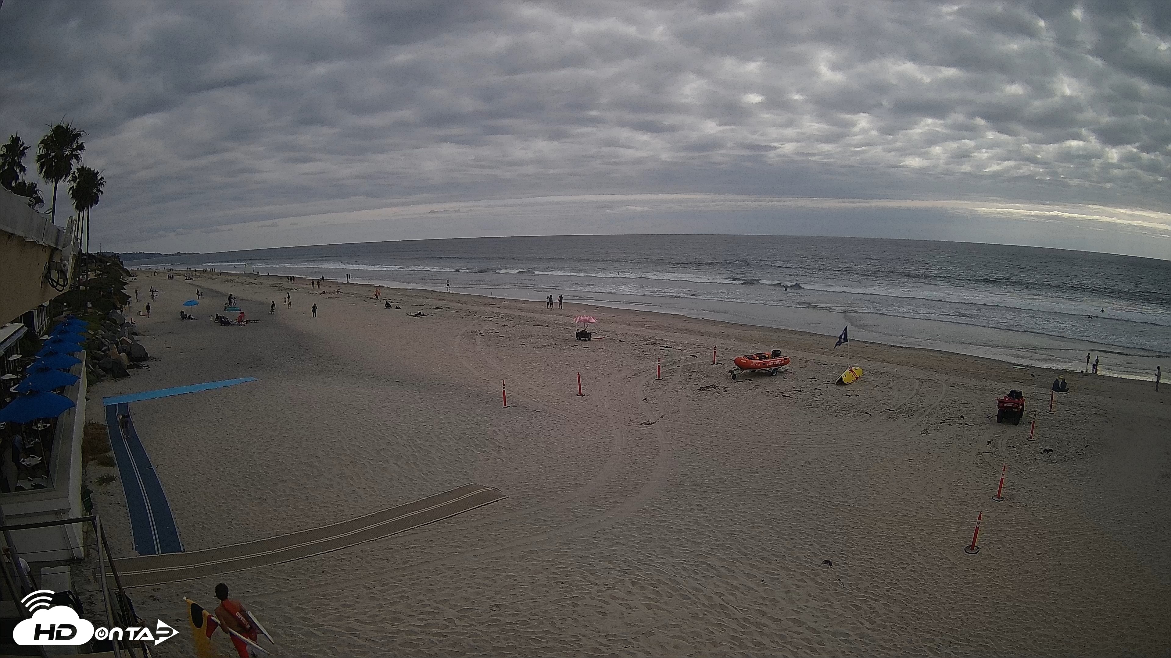 Snapshot of 17th St. Del Mar Beach - 4K SW Live Webcam taken May 3, 2026, 4:57pm PDT