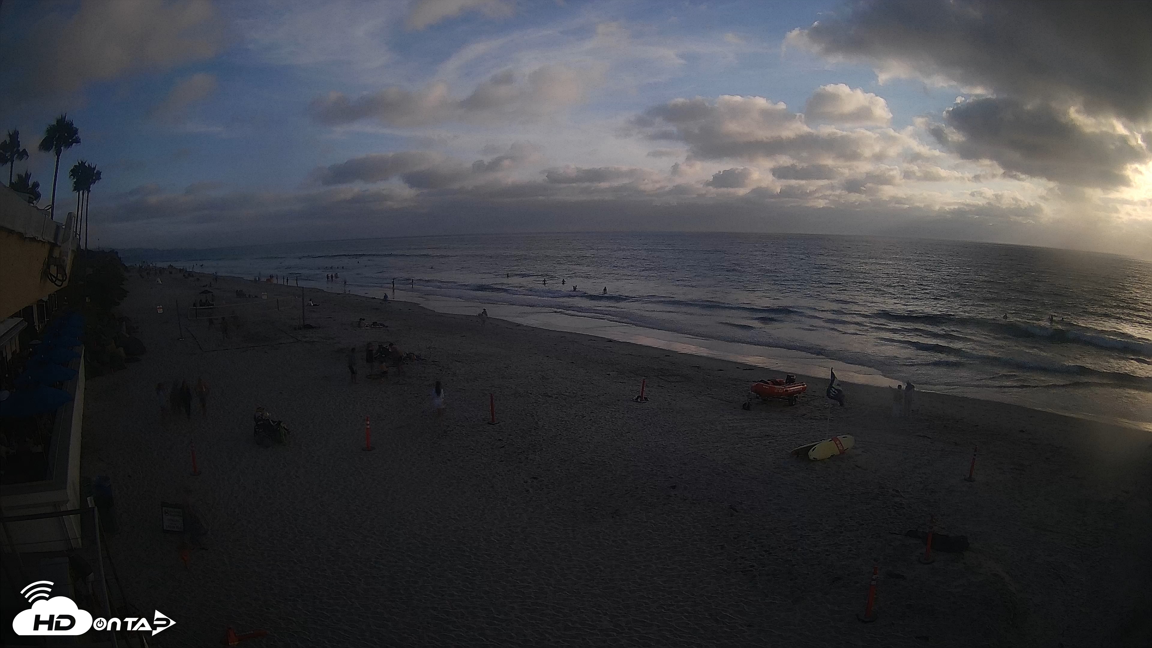 Snapshot of 17th St. Del Mar Beach - 4K SW Live Webcam taken Aug 12, 2026, 6:42pm PDT