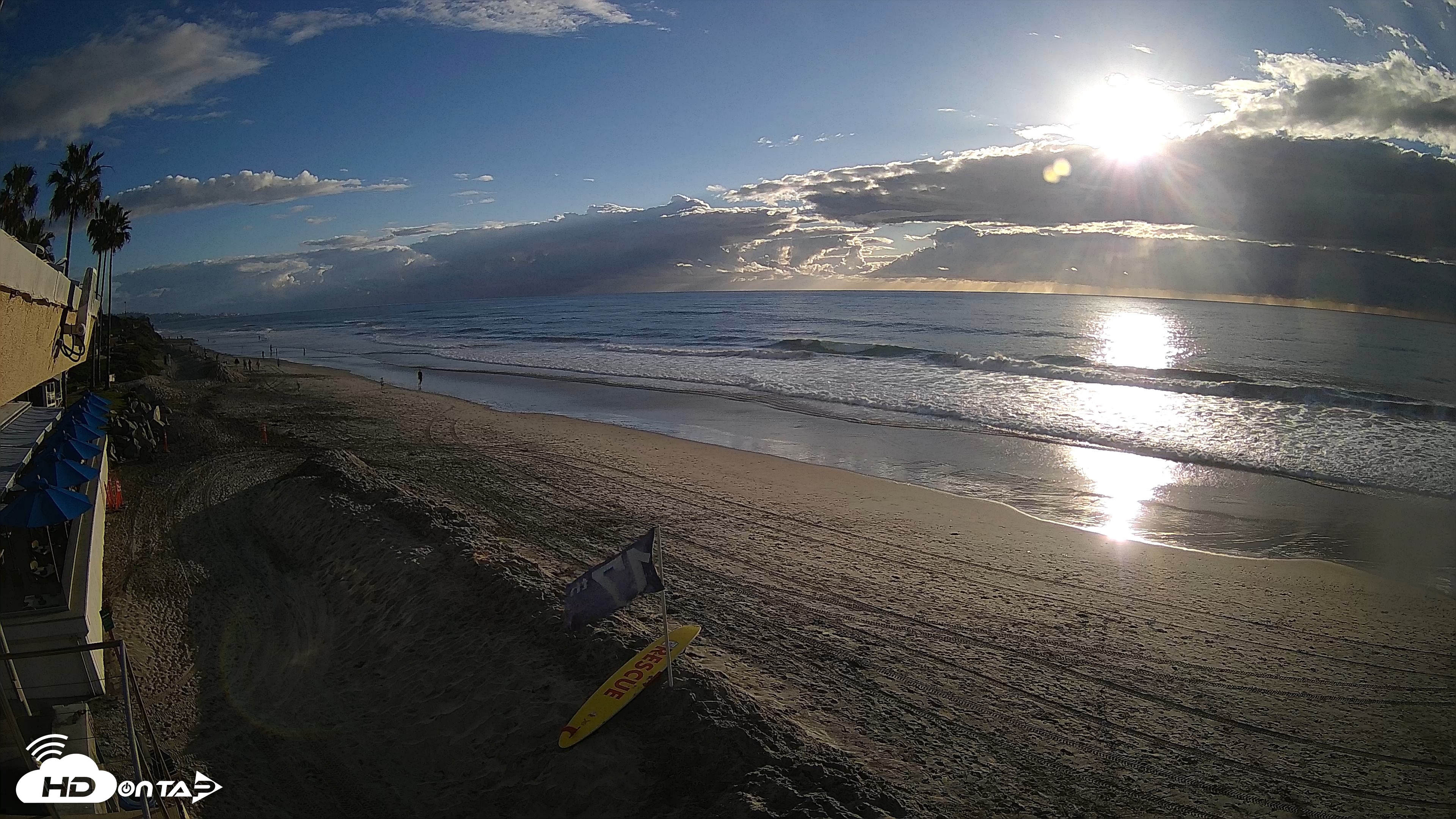 Snapshot of 17th St. Del Mar Beach - 4K SW Live Webcam taken Oct 23, 2026, 5:08pm PDT