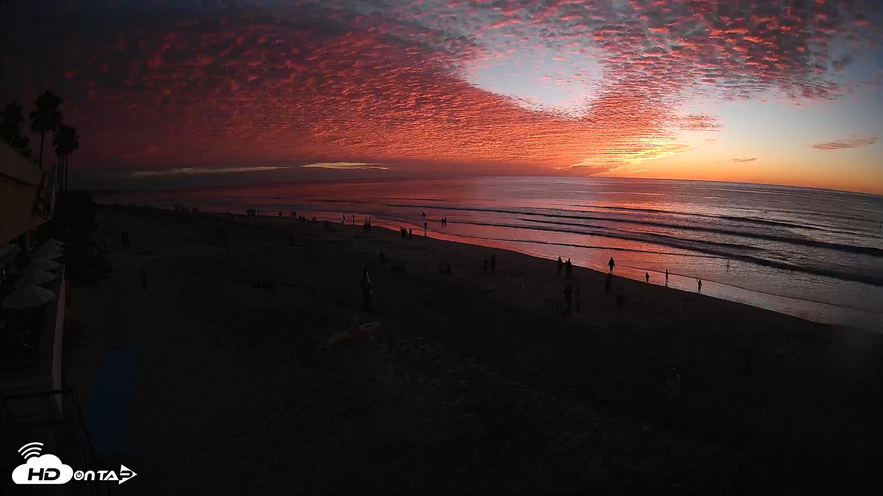 Snapshot of 17th St. Del Mar Beach - 4K SW Live Webcam taken Dec 29, 2025, 5:01pm PST