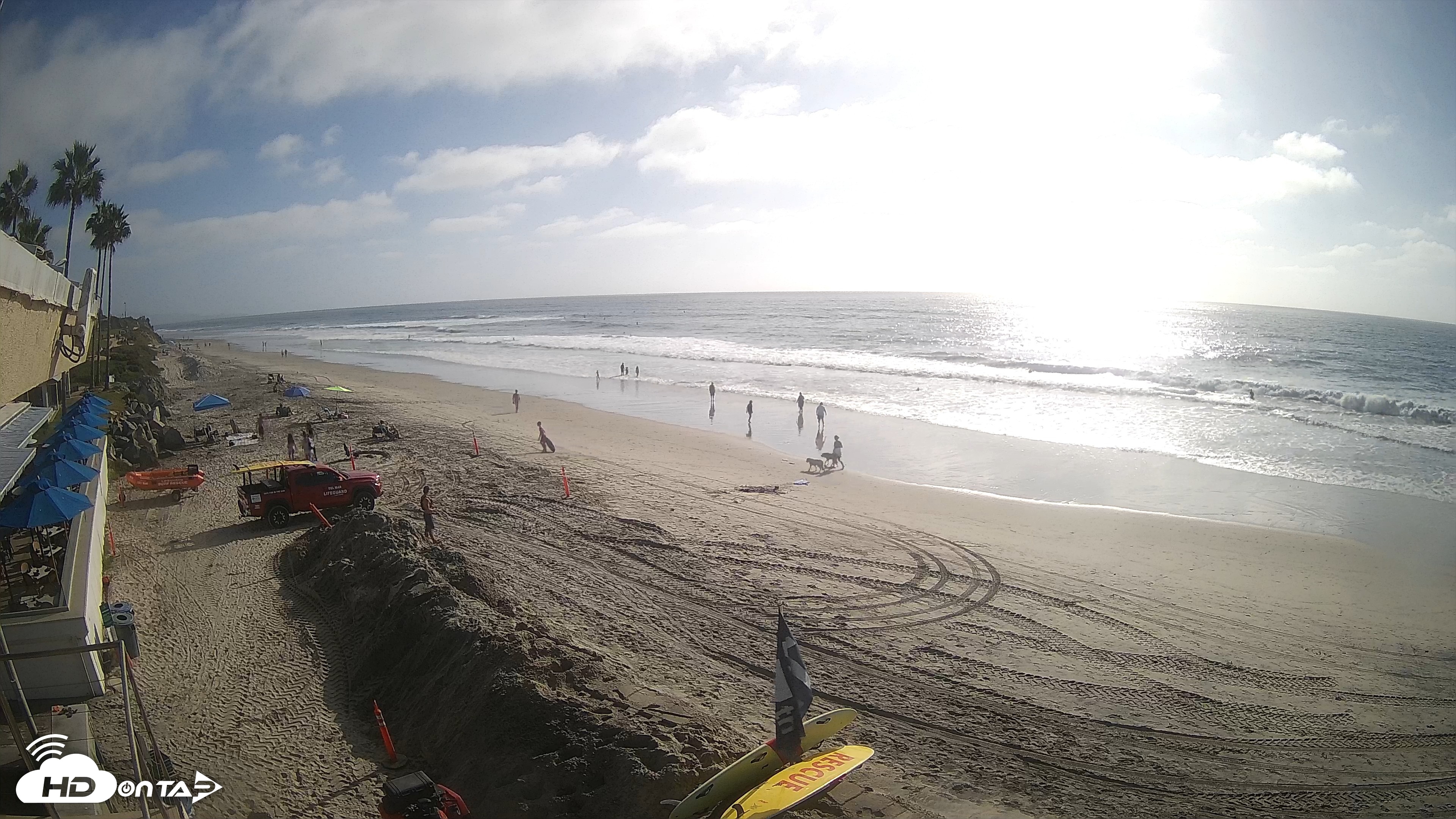 Snapshot of 17th St. Del Mar Beach - 4K SW Live Webcam taken Sep 30, 2026, 4:14pm PDT