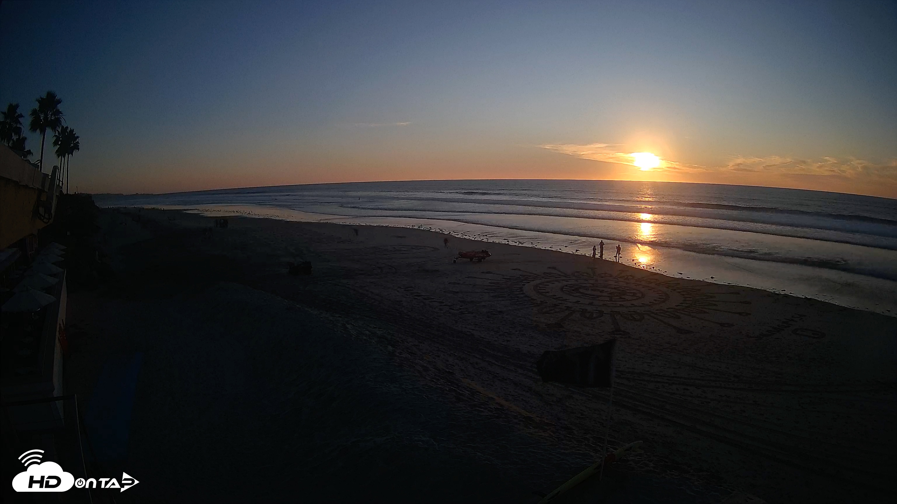 Snapshot of 17th St. Del Mar Beach - 4K SW Live Webcam taken Dec 3, 2025, 4:28pm PST