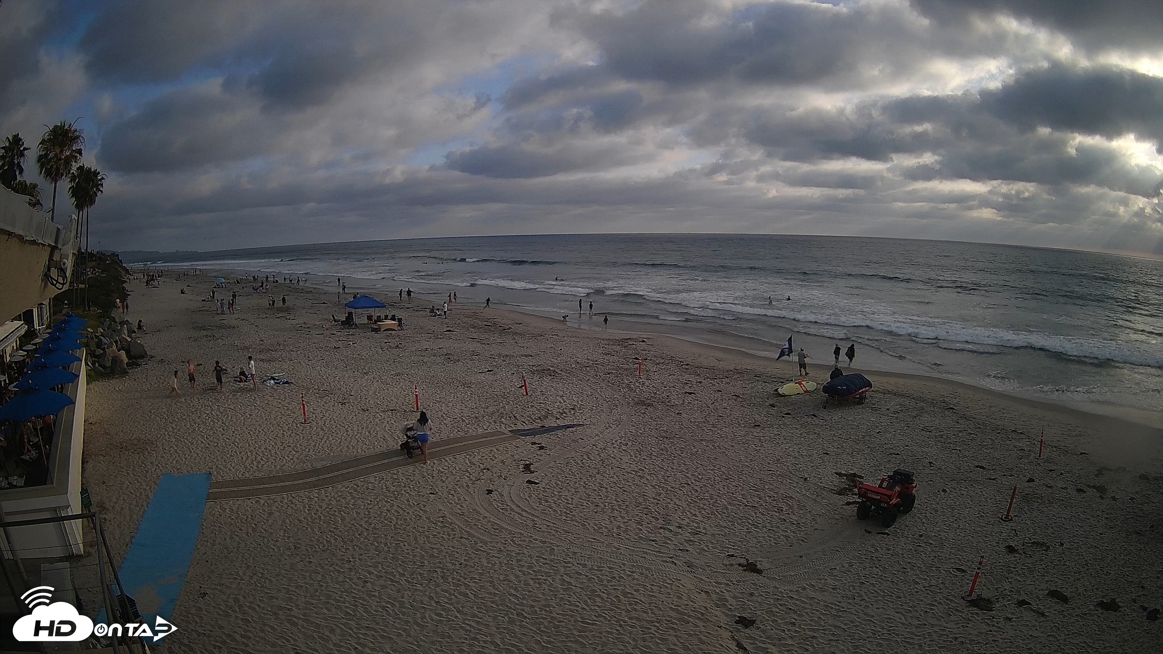 Snapshot of 17th St. Del Mar Beach - 4K SW Live Webcam taken May 23, 2026, 6:31pm PDT