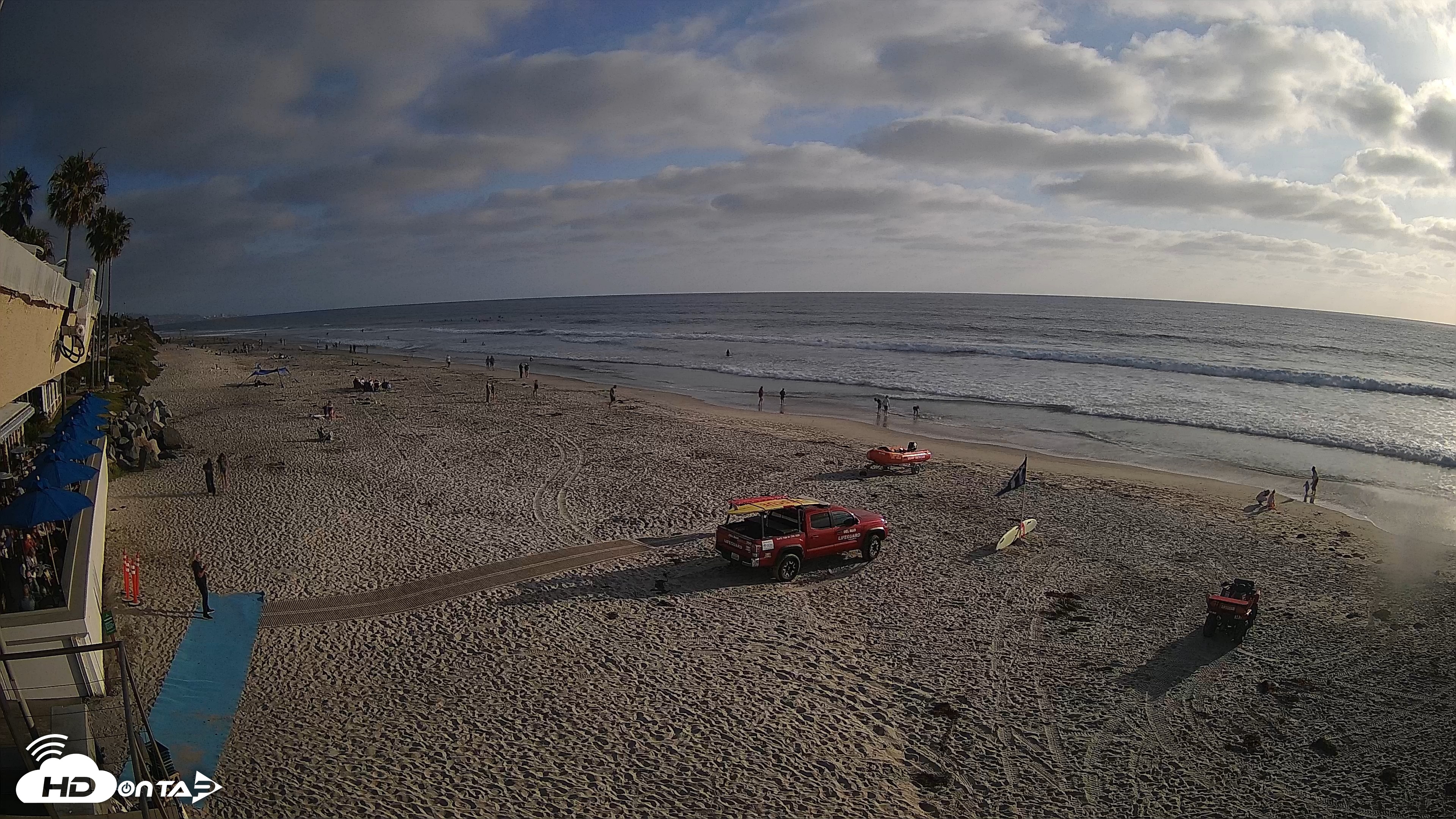 Snapshot of 17th St. Del Mar Beach - 4K SW Live Webcam taken May 22, 2026, 6:26pm PDT