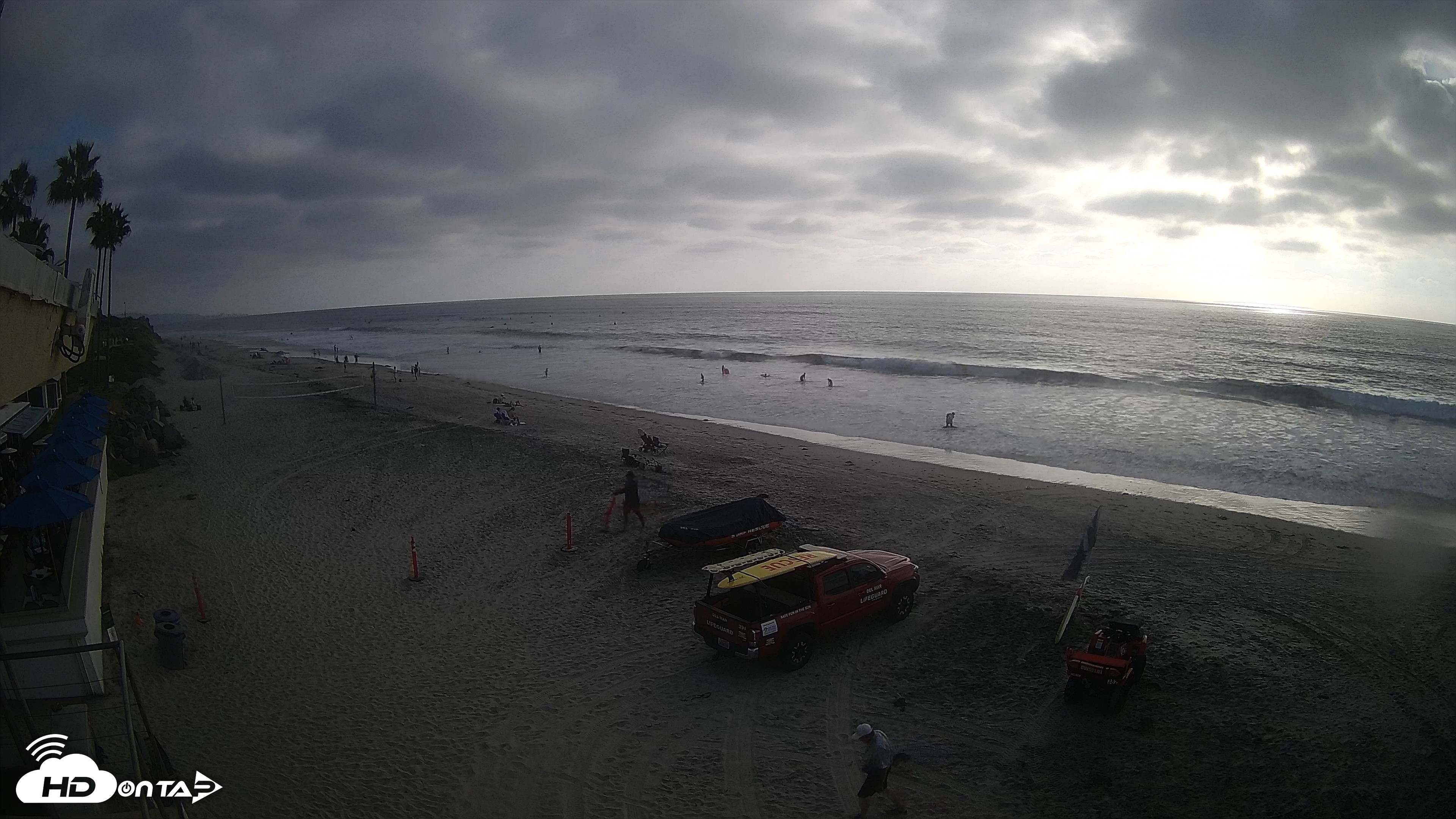 Snapshot of 17th St. Del Mar Beach - 4K SW Live Webcam taken Sep 24, 2026, 5:20pm PDT