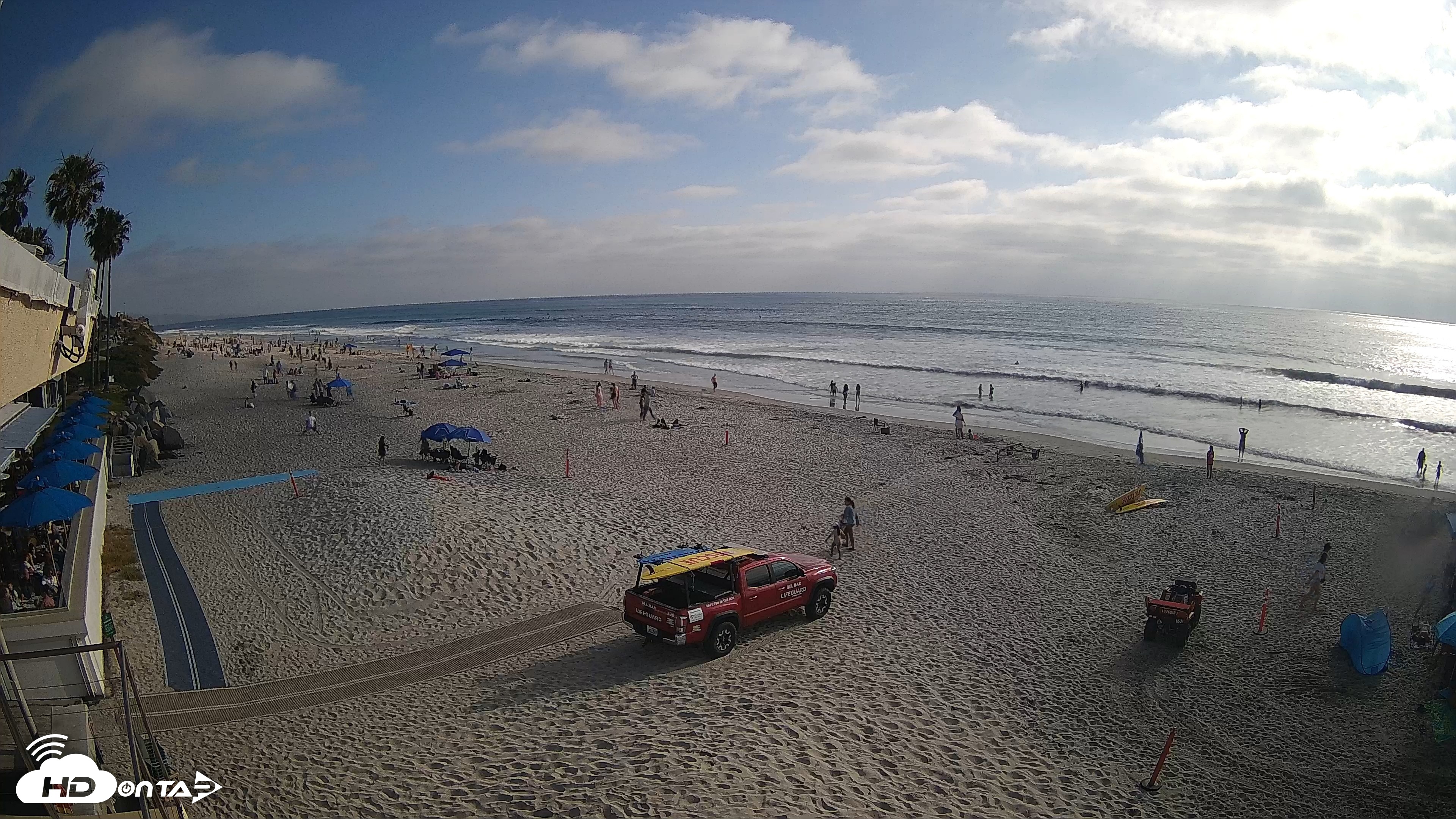 Snapshot of 17th St. Del Mar Beach - 4K SW Live Webcam taken May 9, 2026, 5:21pm PDT
