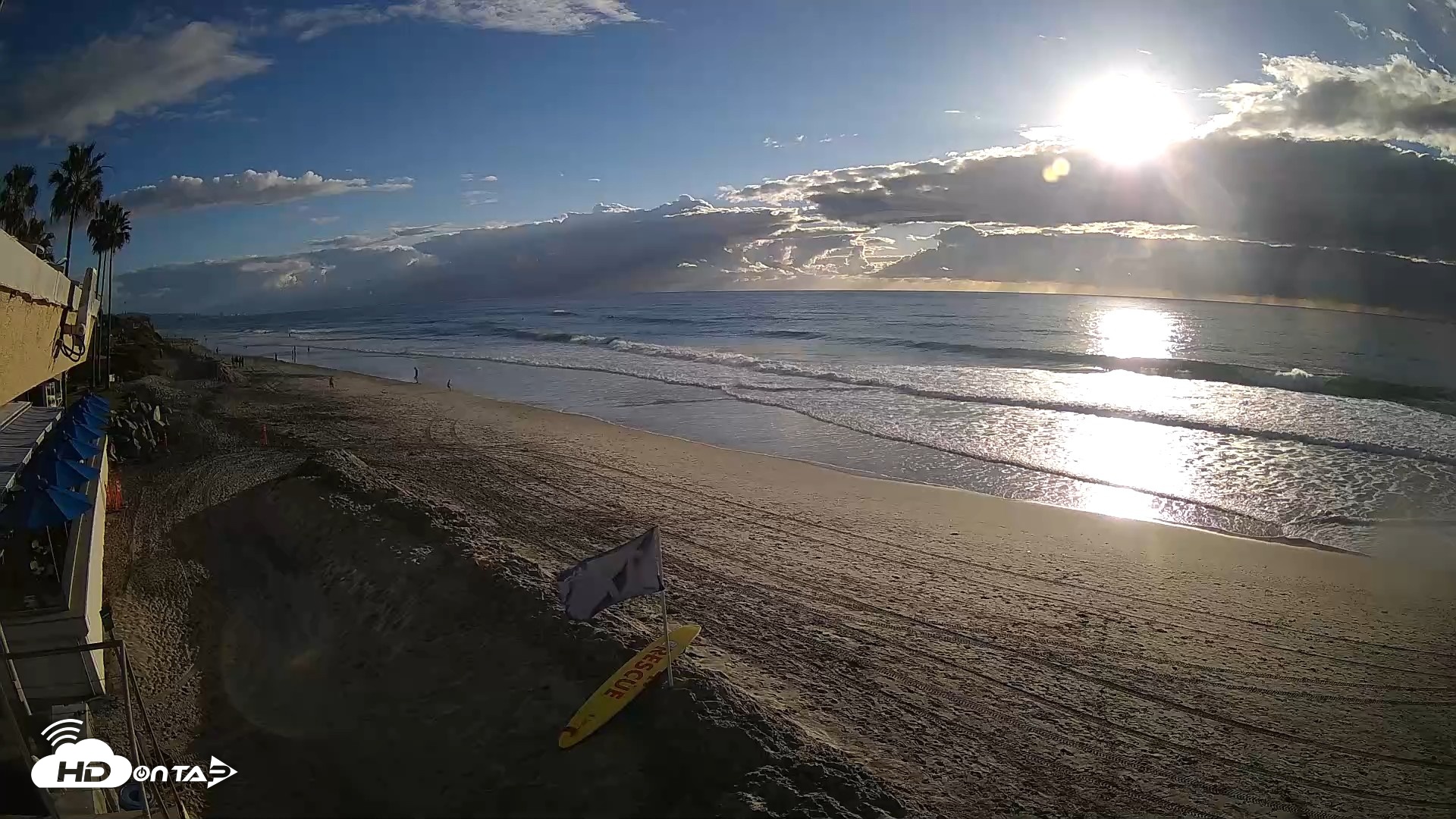 Snapshot of 17th St. Del Mar Beach - 4K SW Live Webcam taken Oct 23, 2026, 5:07pm PDT
