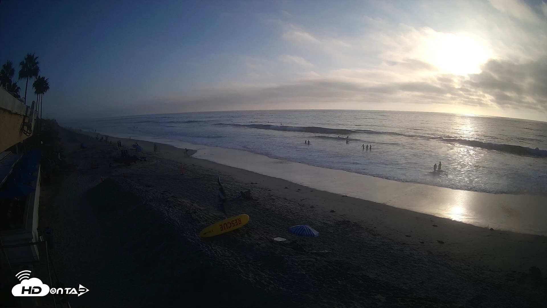 Snapshot of 17th St. Del Mar Beach - 4K SW Live Webcam taken Oct 8, 2026, 5:37pm PDT