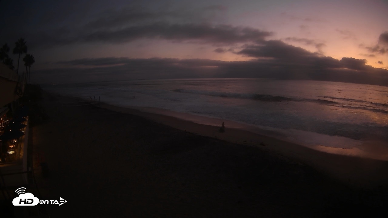 Snapshot of 17th St. Del Mar Beach - 4K SW Live Webcam taken Sep 23, 2026, 7:07pm PDT