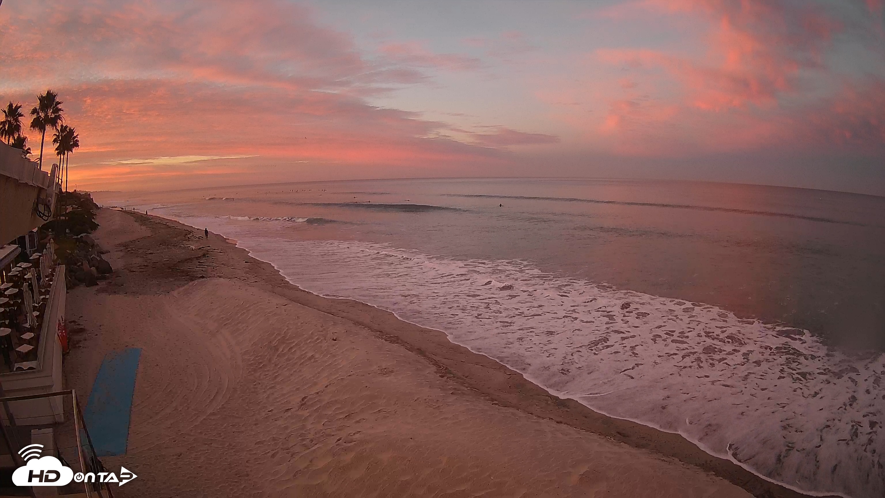 Snapshot of 17th St. Del Mar Beach - 4K SW Live Webcam taken Dec 4, 2025, 6:29am PST