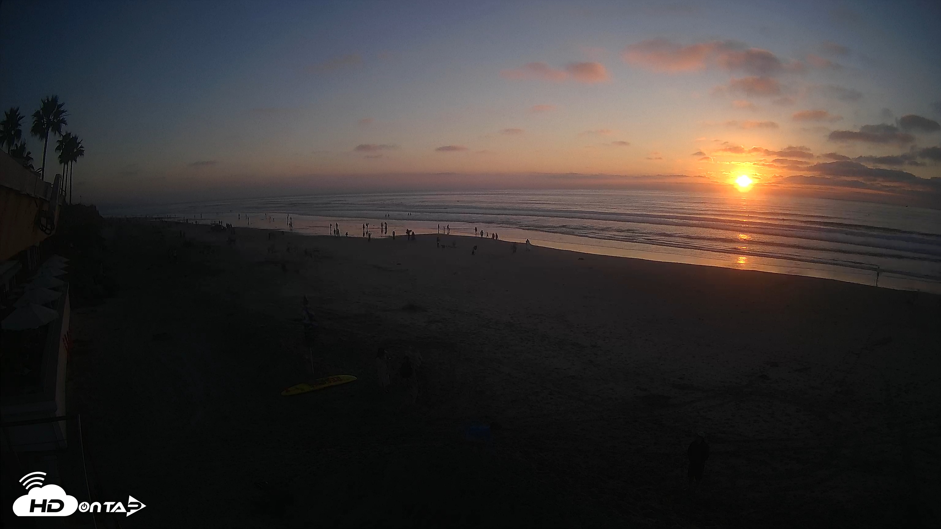 Snapshot of 17th St. Del Mar Beach - 4K SW Live Webcam taken Nov 8, 2025, 4:45pm PST
