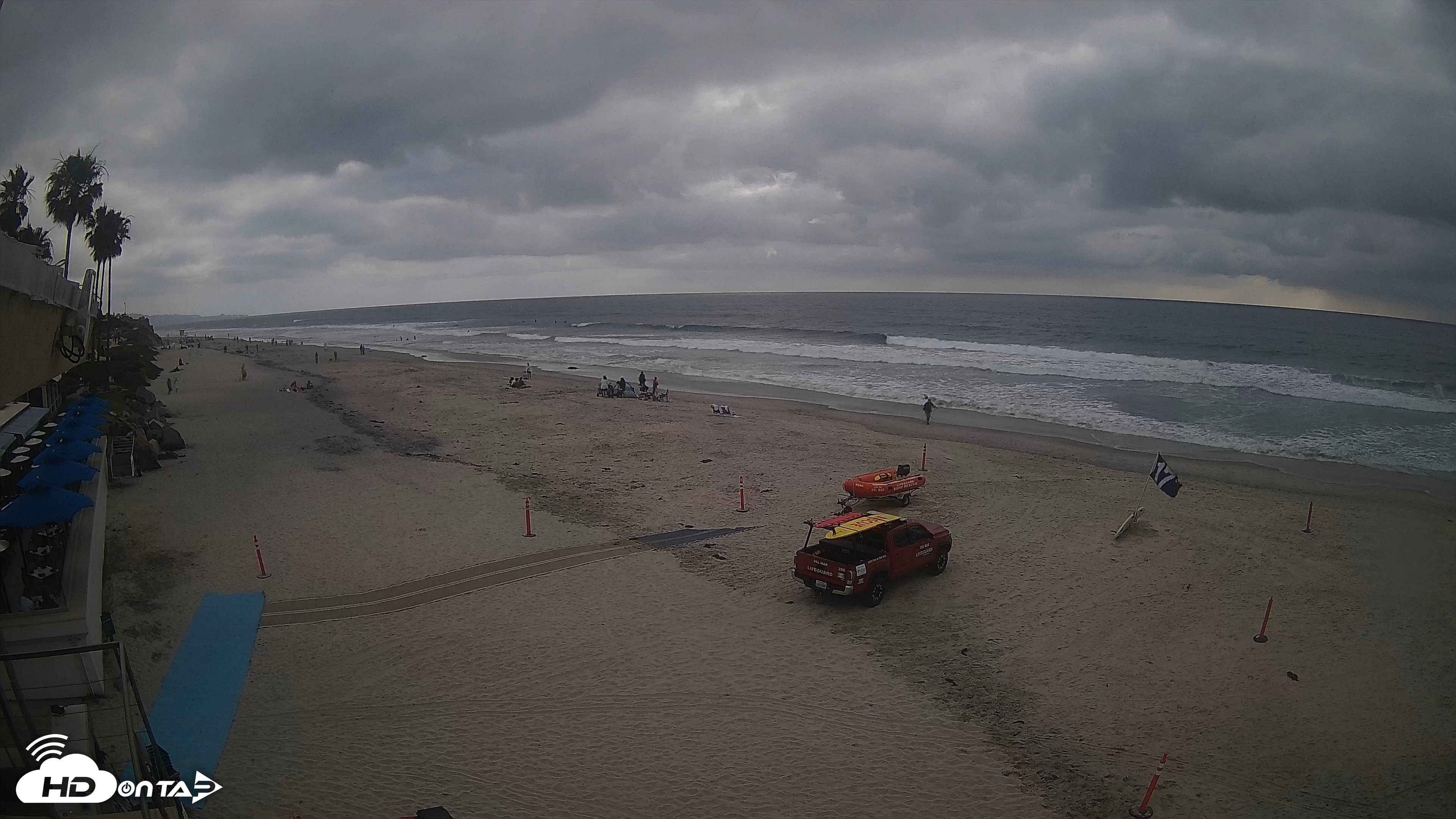 Snapshot of 17th St. Del Mar Beach - 4K SW Live Webcam taken May 16, 2026, 5:34pm PDT