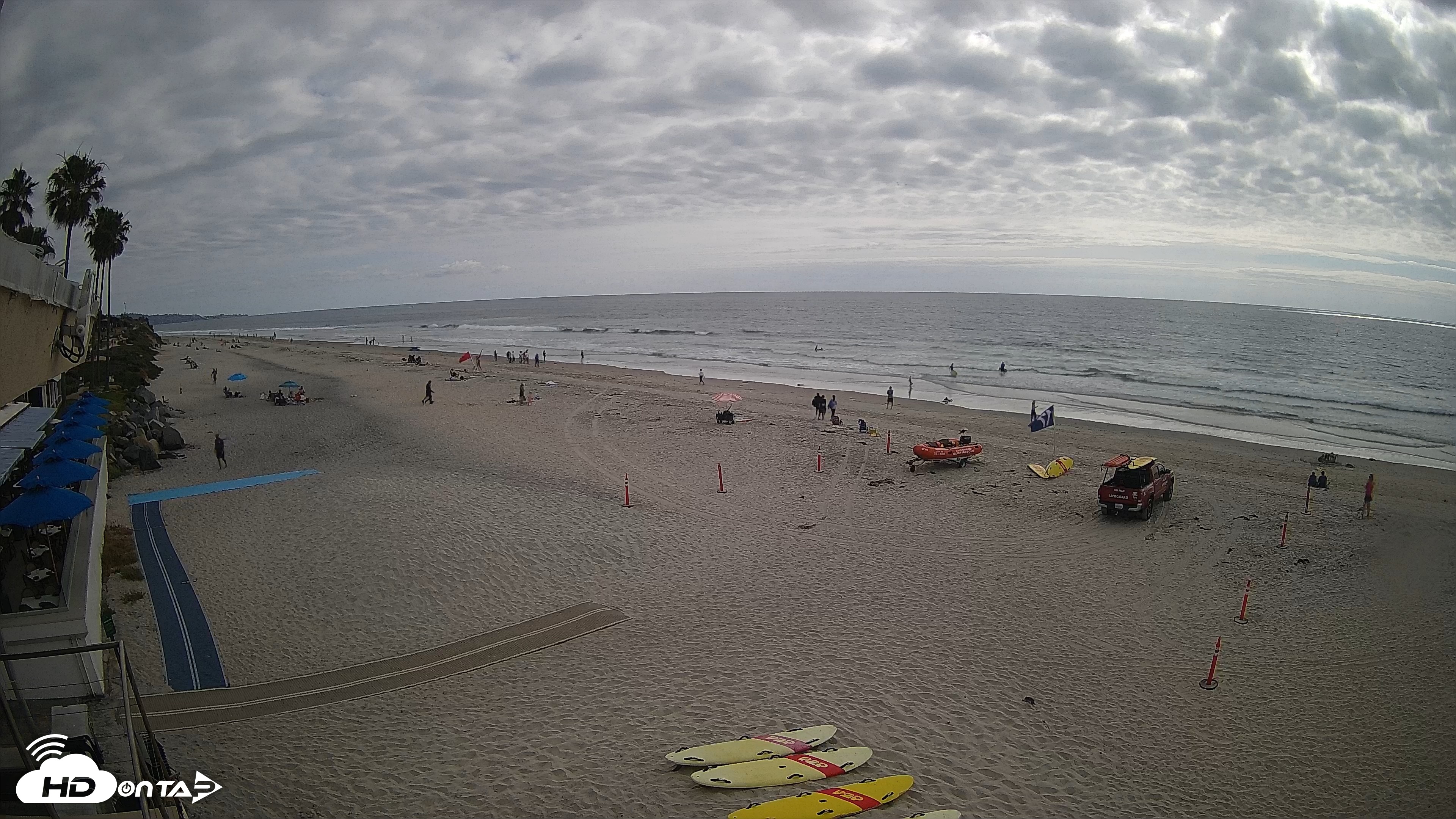 Snapshot of 17th St. Del Mar Beach - 4K SW Live Webcam taken May 3, 2026, 4:28pm PDT