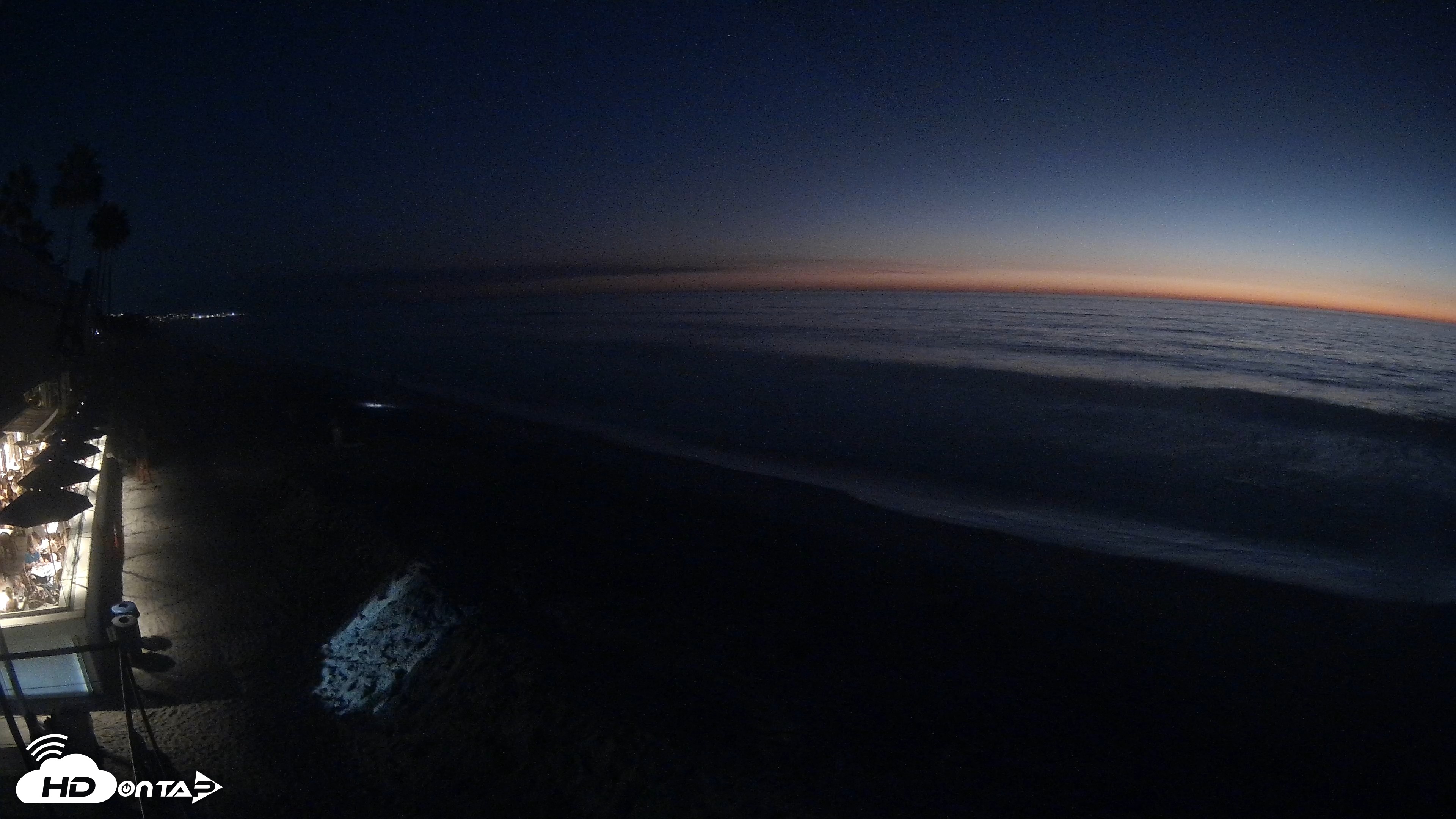 Snapshot of 17th St. Del Mar Beach - 4K SW Live Webcam taken Oct 4, 2026, 7:17pm PDT