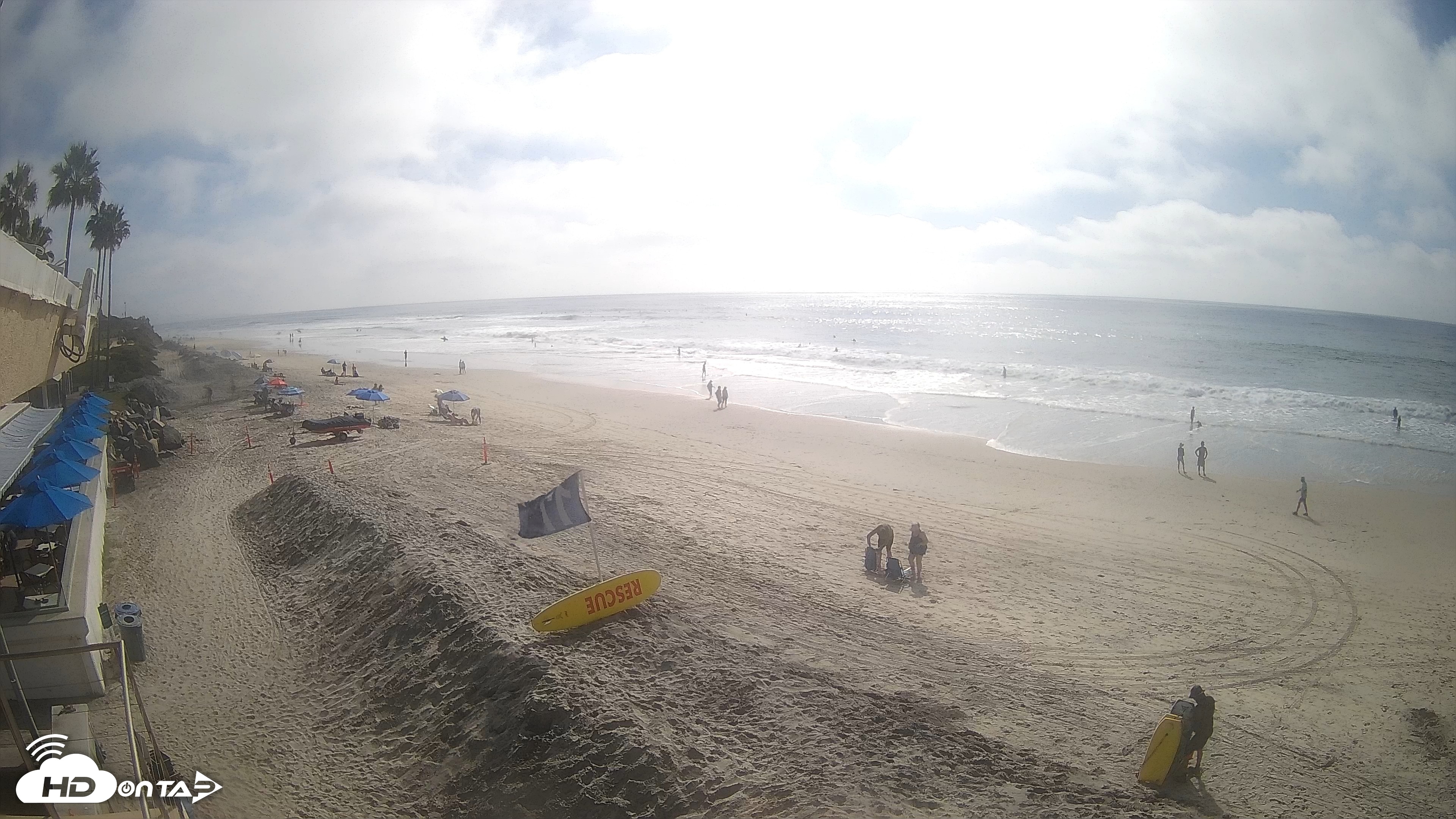 Snapshot of 17th St. Del Mar Beach - 4K SW Live Webcam taken Oct 8, 2026, 3:03pm PDT