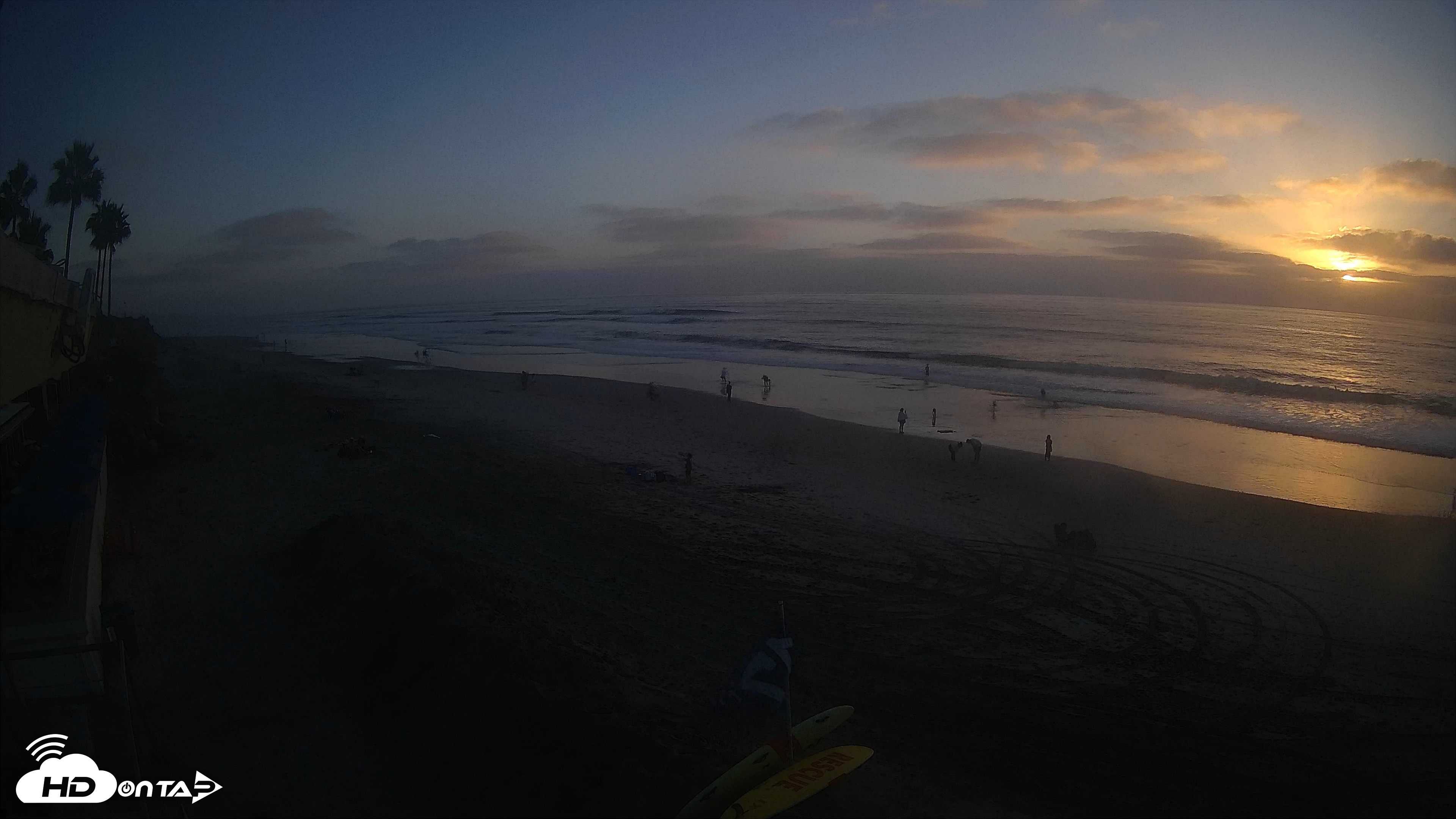 Snapshot of 17th St. Del Mar Beach - 4K SW Live Webcam taken Sep 30, 2026, 6:22pm PDT