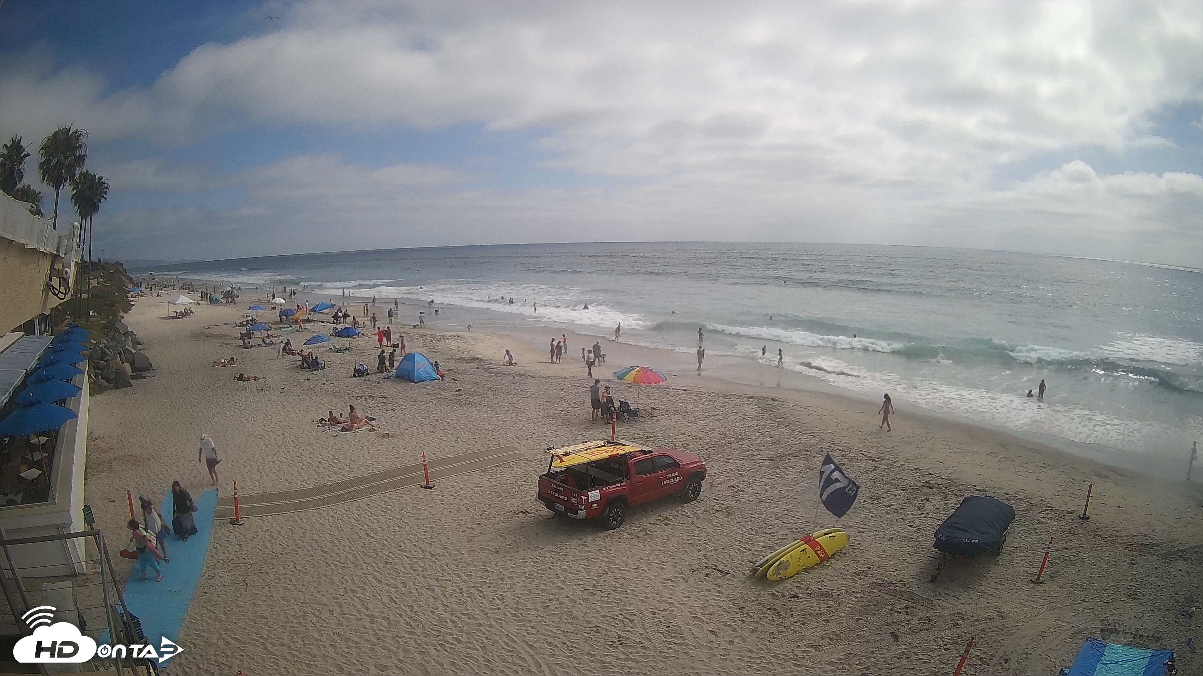 Snapshot of 17th St. Del Mar Beach - 4K SW Live Webcam taken Jun 10, 2026, 4:10pm PDT