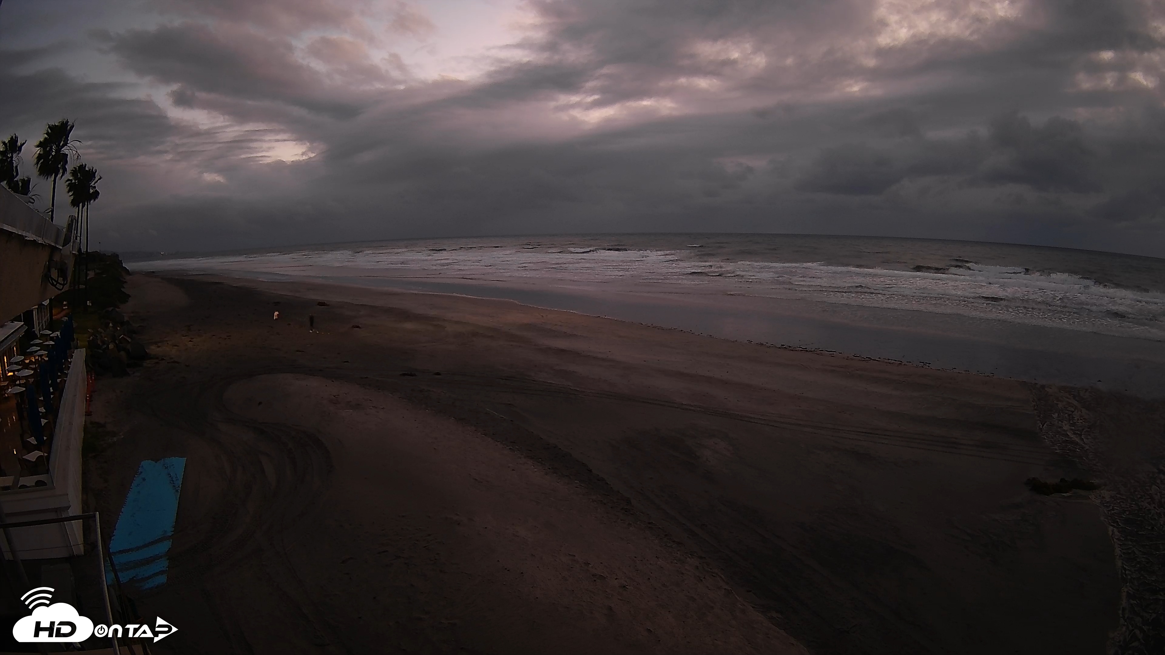 Snapshot of 17th St. Del Mar Beach - 4K SW Live Webcam taken Feb 19, 2026, 5:51pm PST