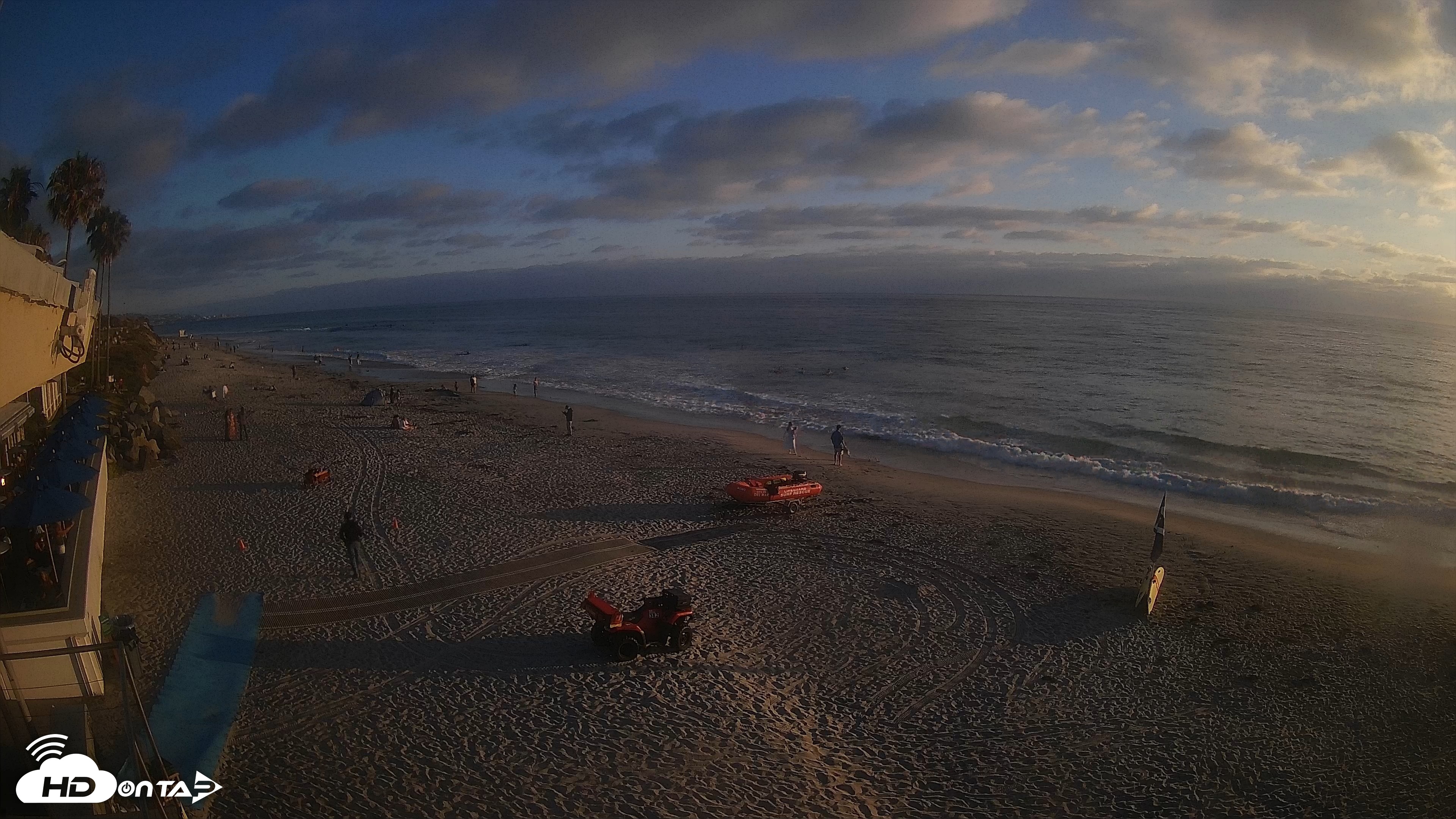 Snapshot of 17th St. Del Mar Beach - 4K SW Live Webcam taken Jun 26, 2026, 7:30pm PDT