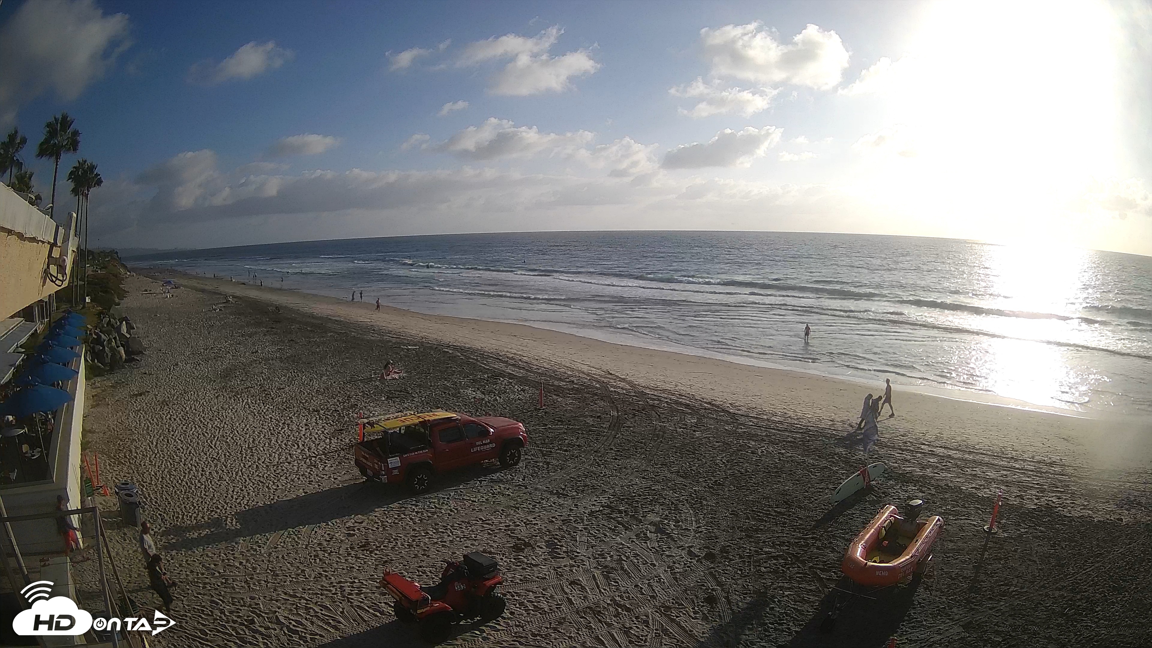 Snapshot of 17th St. Del Mar Beach - 4K SW Live Webcam taken Sep 16, 2026, 5:33pm PDT