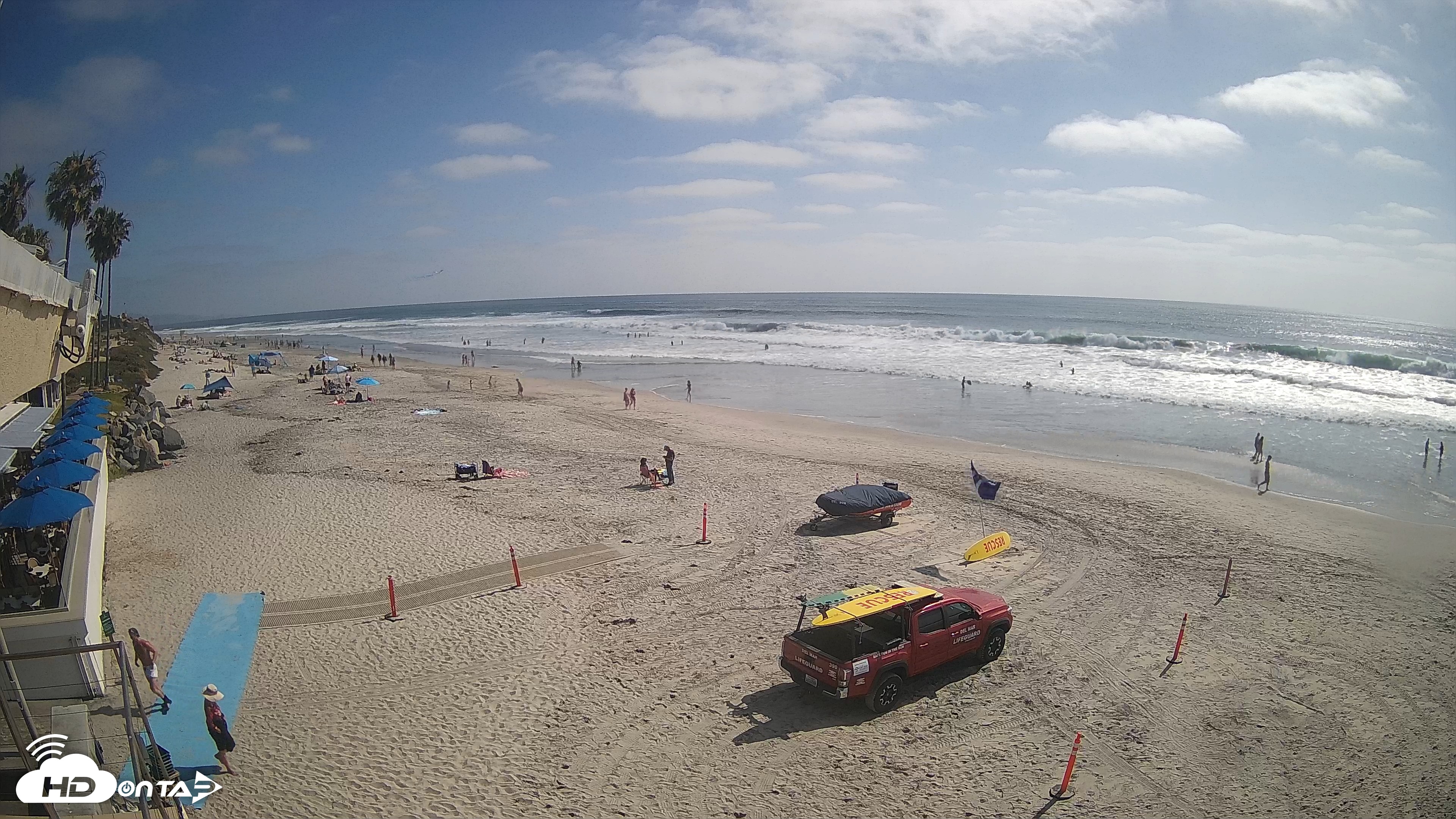 Snapshot of 17th St. Del Mar Beach - 4K SW Live Webcam taken Jun 1, 2026, 4:13pm PDT