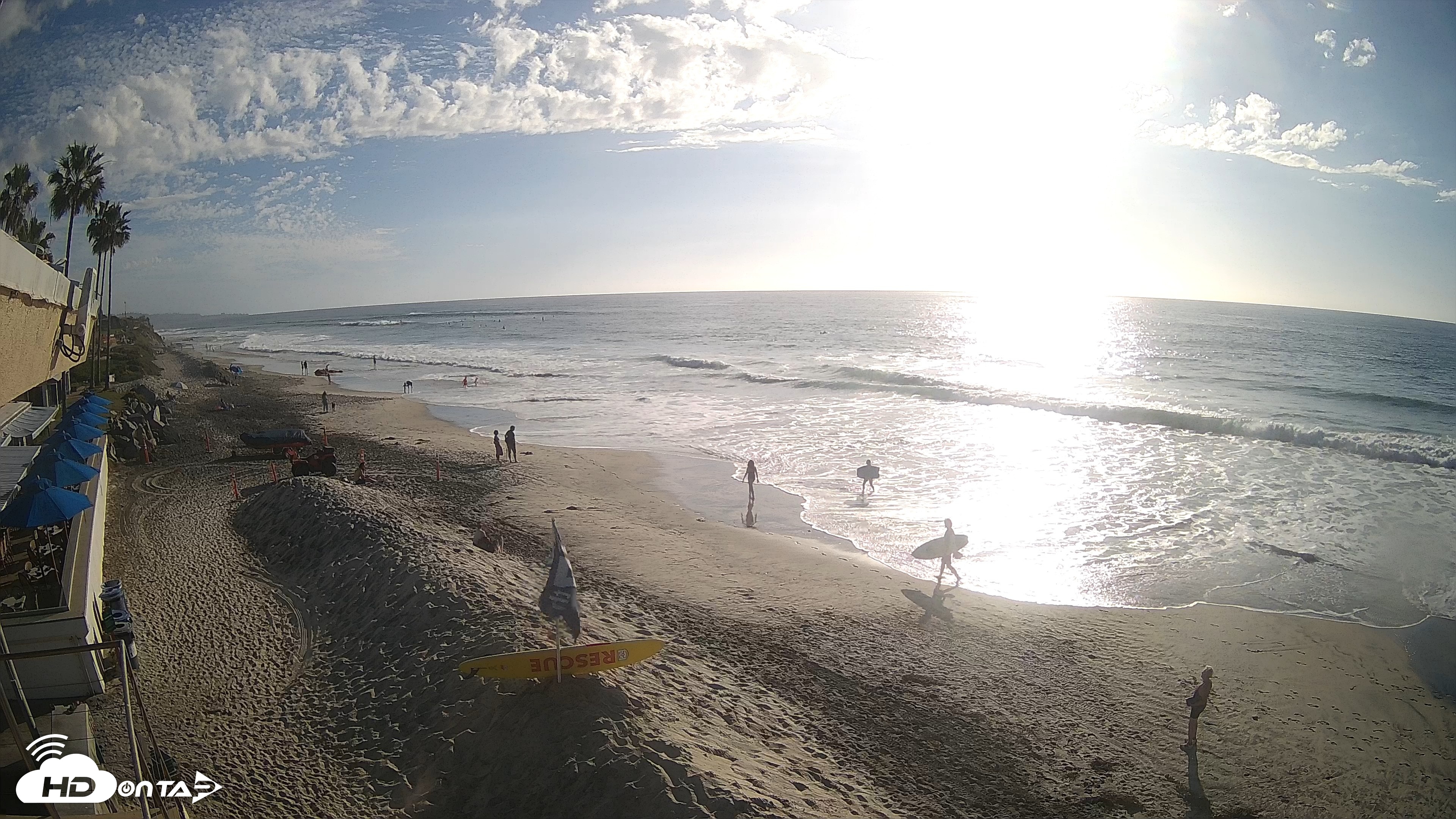 Snapshot of 17th St. Del Mar Beach - 4K SW Live Webcam taken Oct 20, 2026, 4:20pm PDT