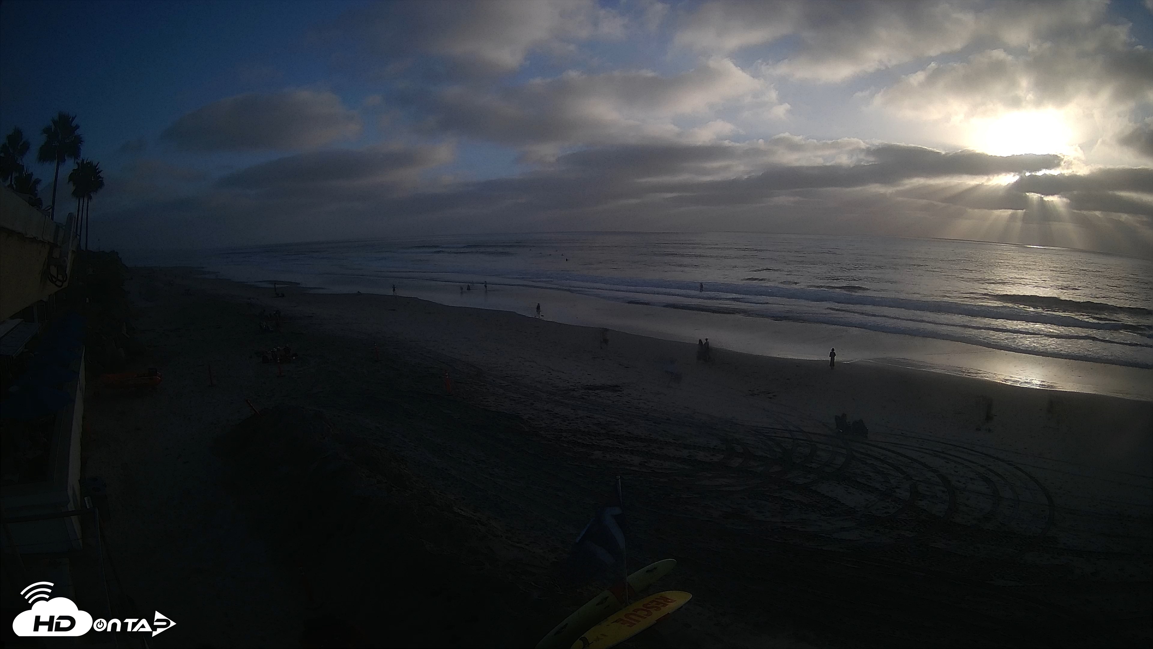 Snapshot of 17th St. Del Mar Beach - 4K SW Live Webcam taken Sep 30, 2026, 5:58pm PDT