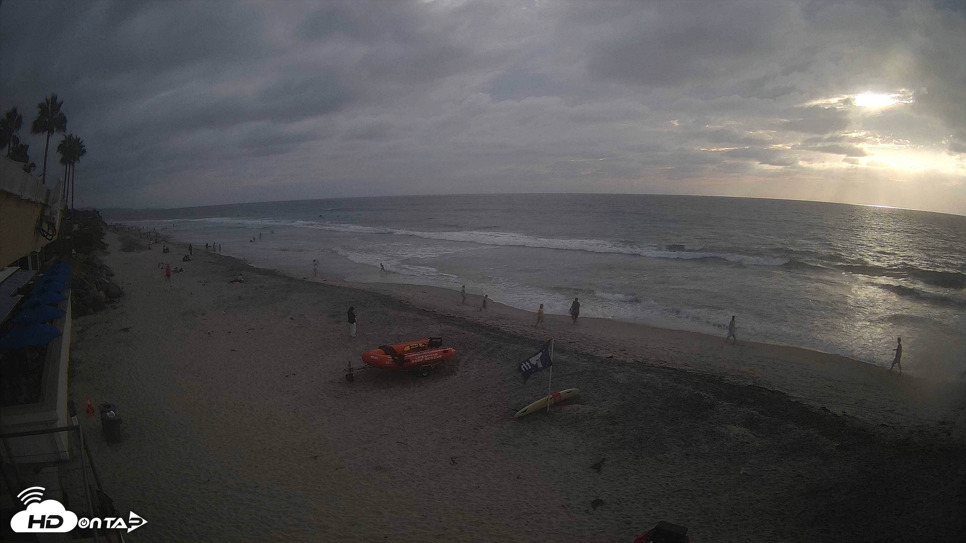 Snapshot of 17th St. Del Mar Beach - 4K SW Live Webcam taken Sep 20, 2026, 5:50pm PDT