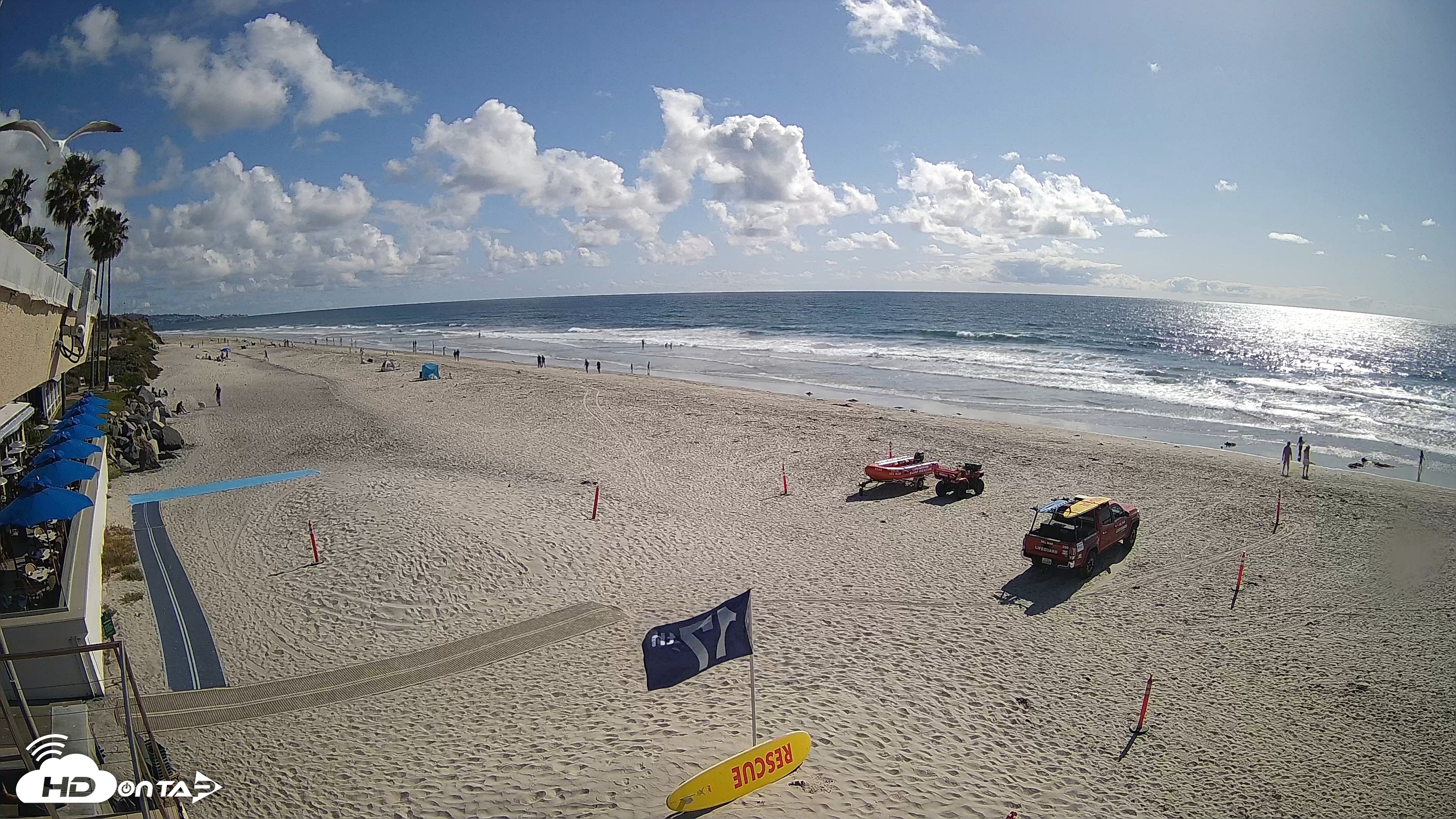 Snapshot of 17th St. Del Mar Beach - 4K SW Live Webcam taken Apr 26, 2026, 4:19pm PDT