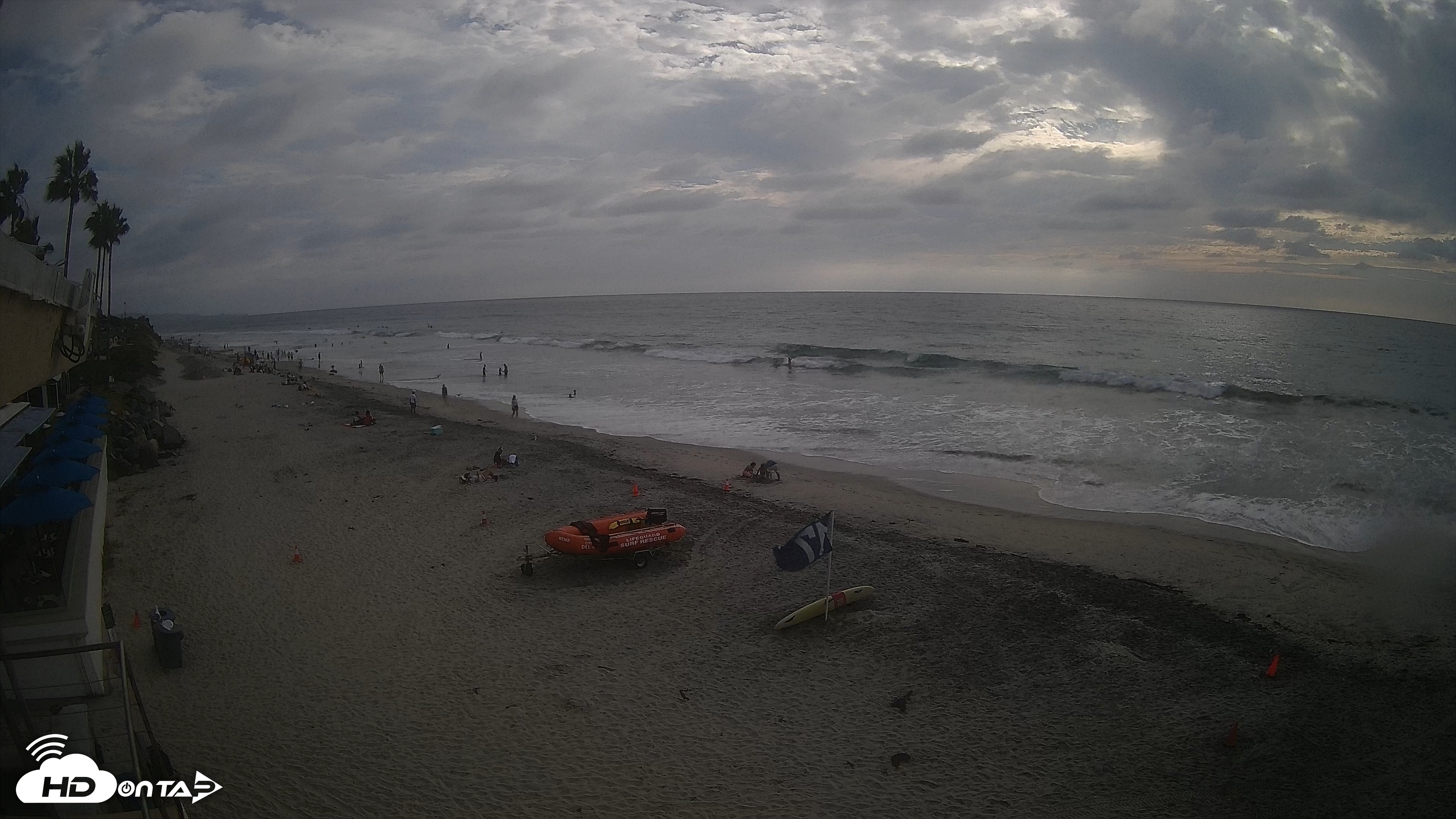Snapshot of 17th St. Del Mar Beach - 4K SW Live Webcam taken Sep 20, 2026, 4:49pm PDT