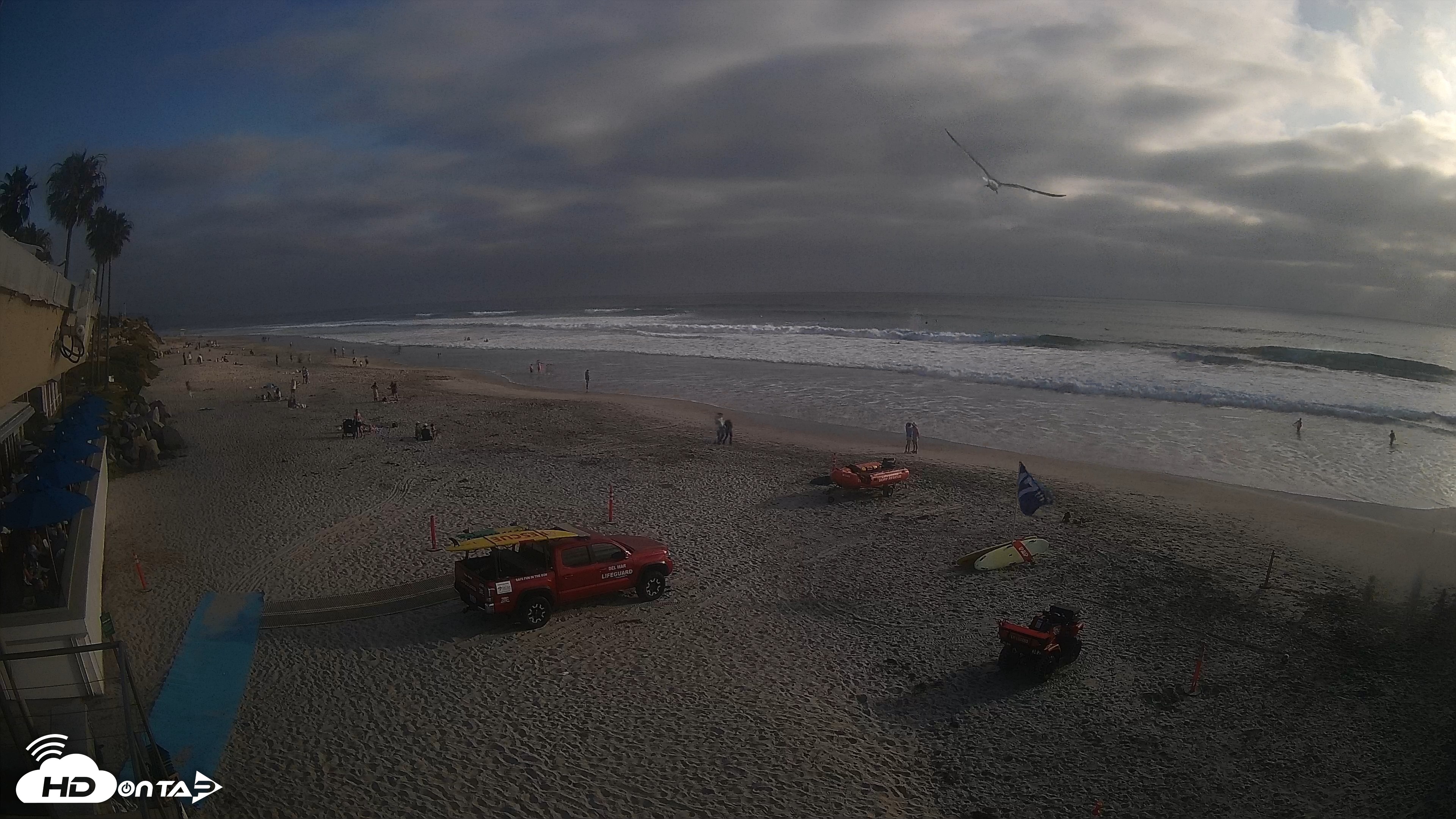 Snapshot of 17th St. Del Mar Beach - 4K SW Live Webcam taken Jun 5, 2026, 6:28pm PDT