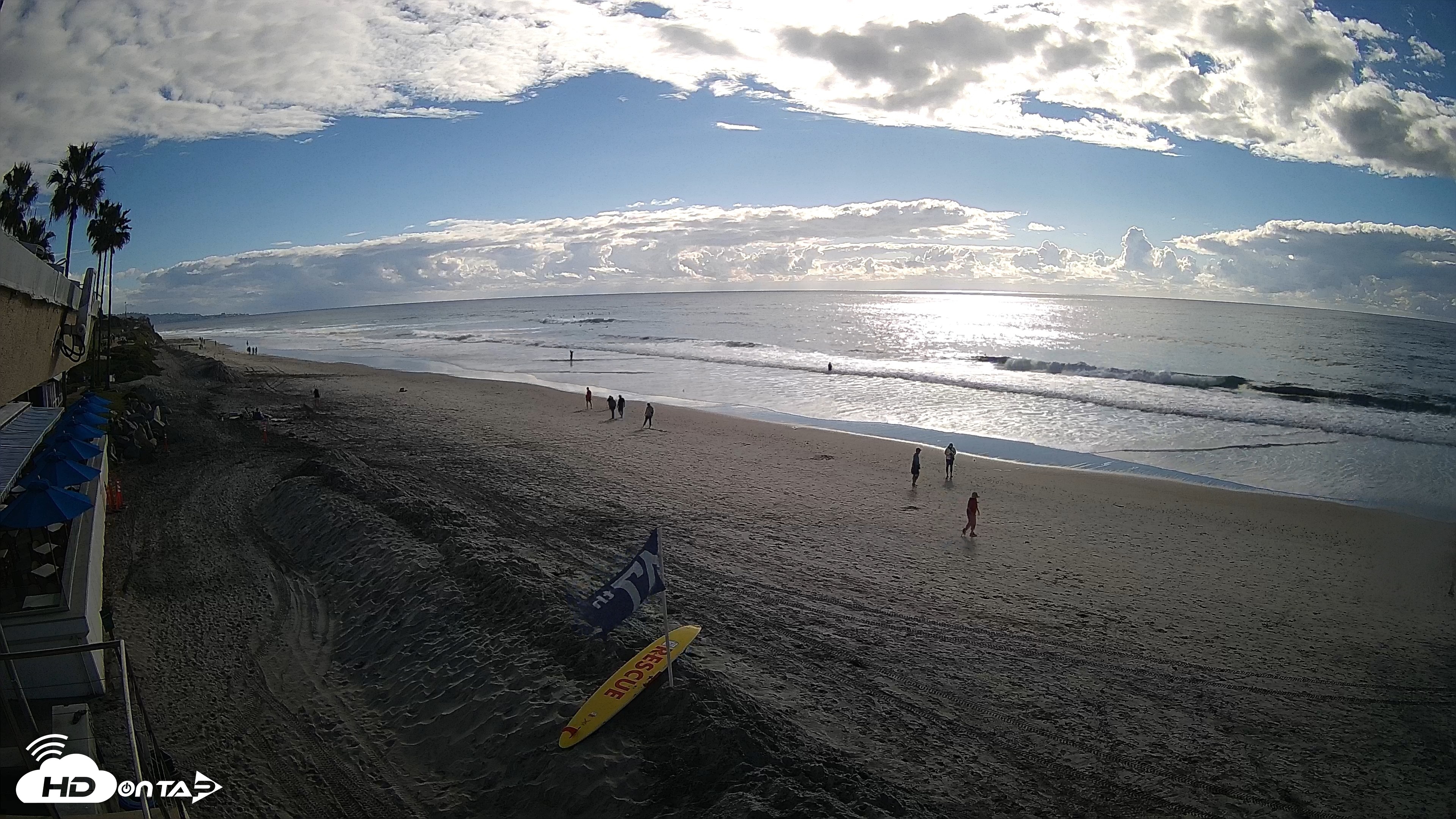 Snapshot of 17th St. Del Mar Beach - 4K SW Live Webcam taken Oct 23, 2026, 3:52pm PDT
