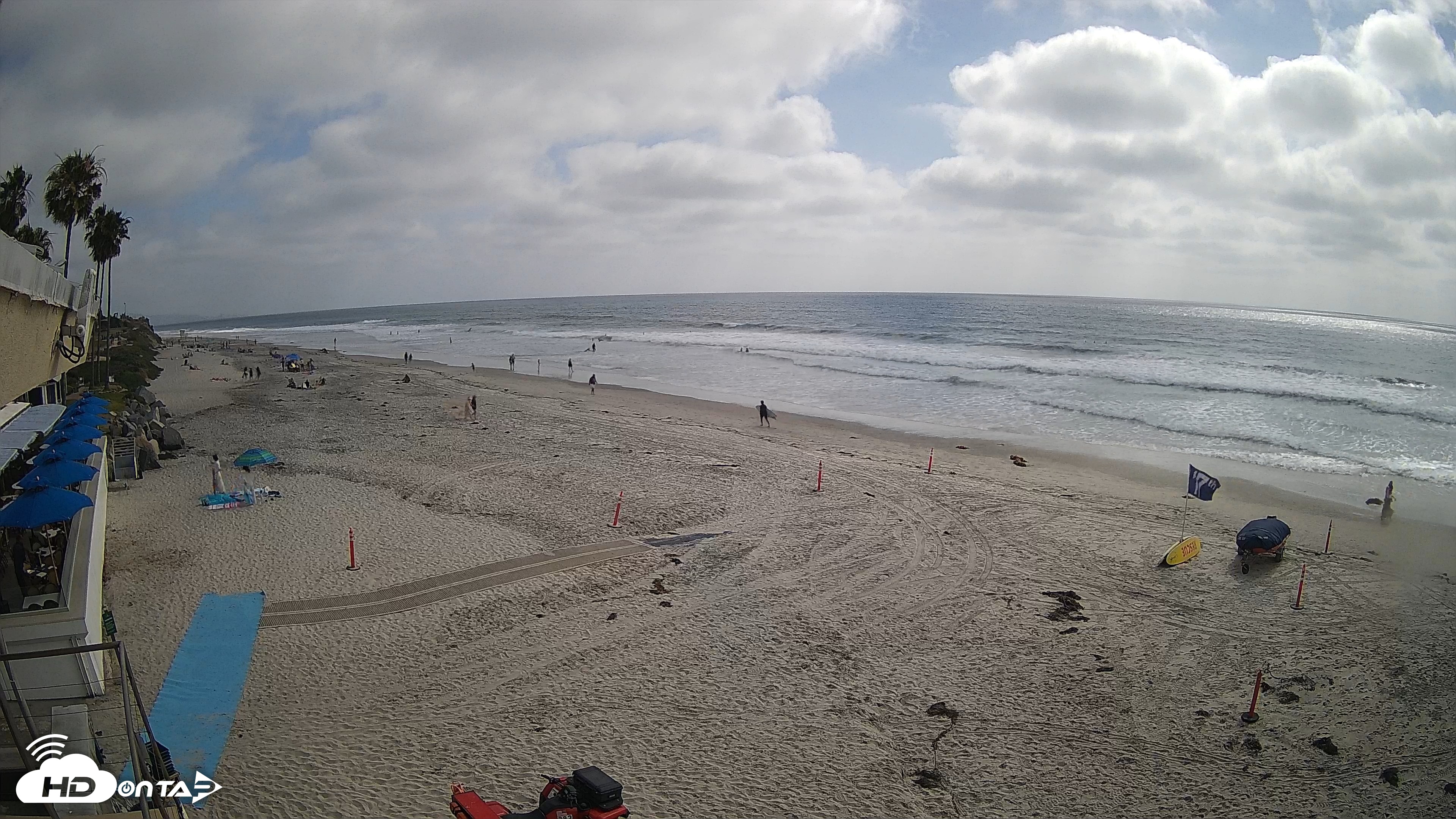 Snapshot of 17th St. Del Mar Beach - 4K SW Live Webcam taken May 21, 2026, 4:11pm PDT