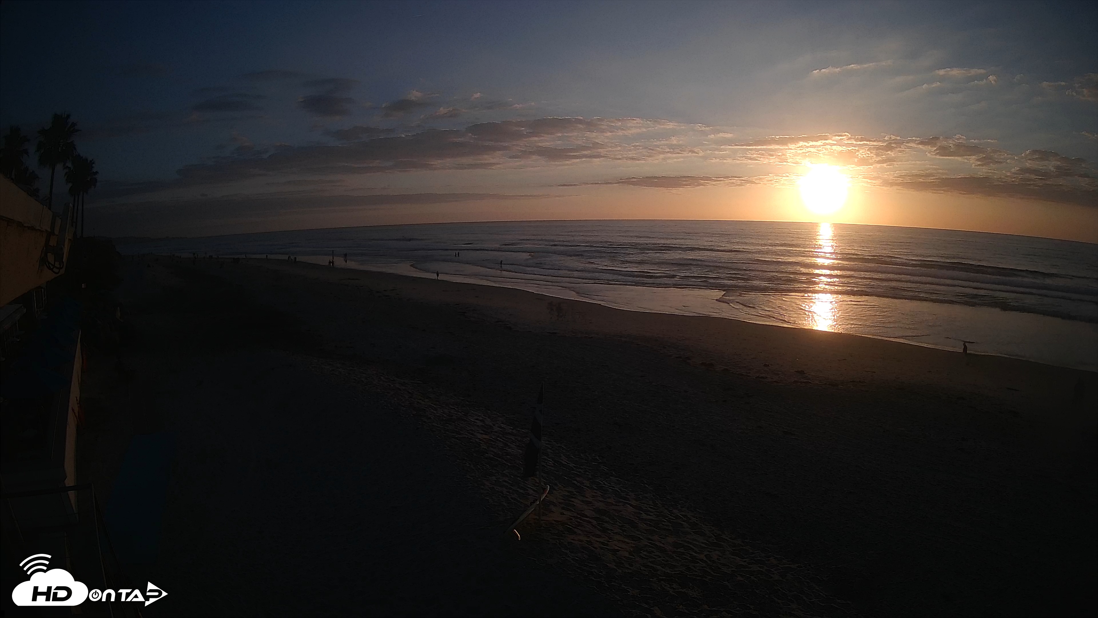 Snapshot of 17th St. Del Mar Beach - 4K SW Live Webcam taken Jan 24, 2026, 4:55pm PST