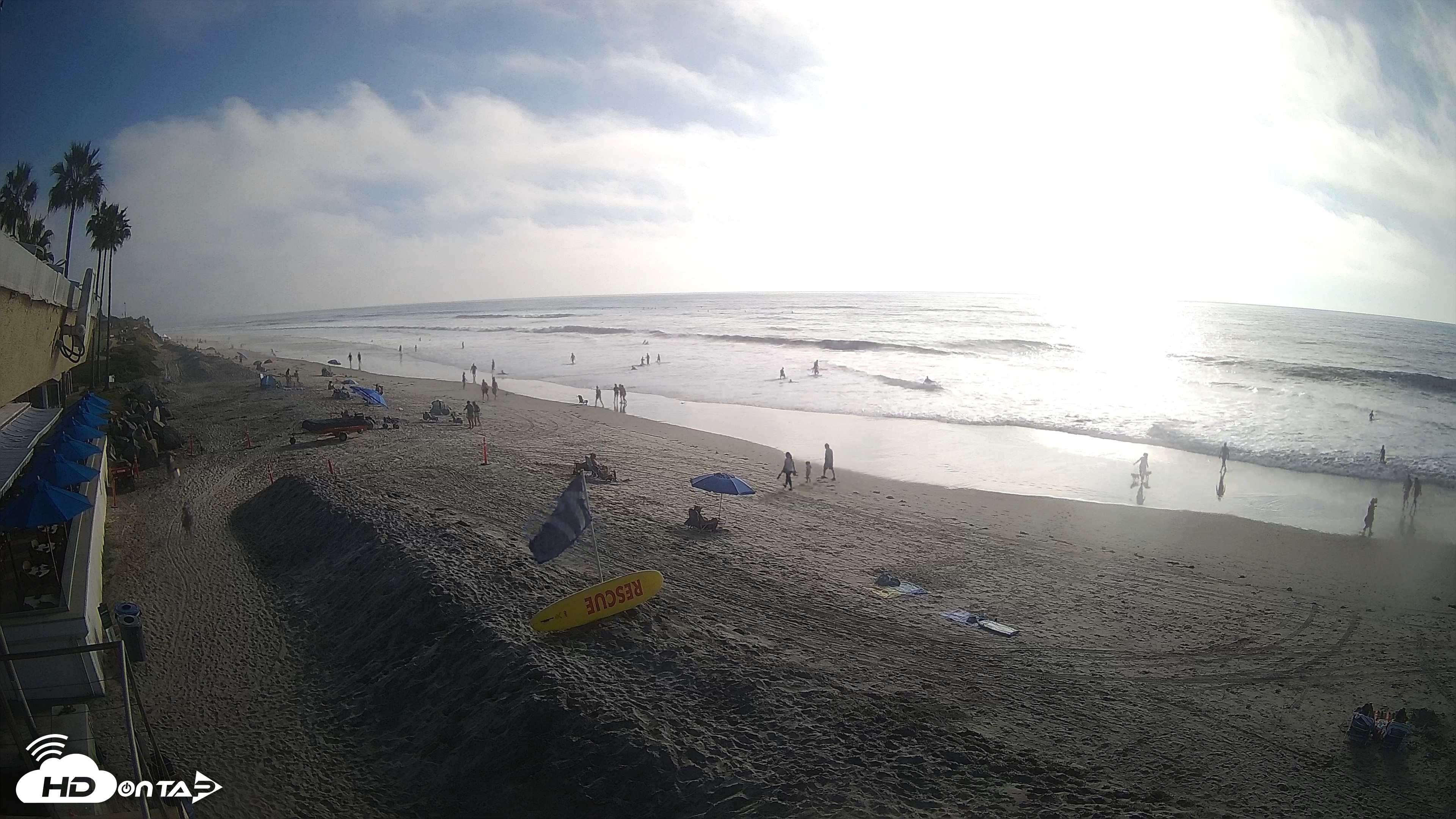 Snapshot of 17th St. Del Mar Beach - 4K SW Live Webcam taken Oct 8, 2026, 4:30pm PDT
