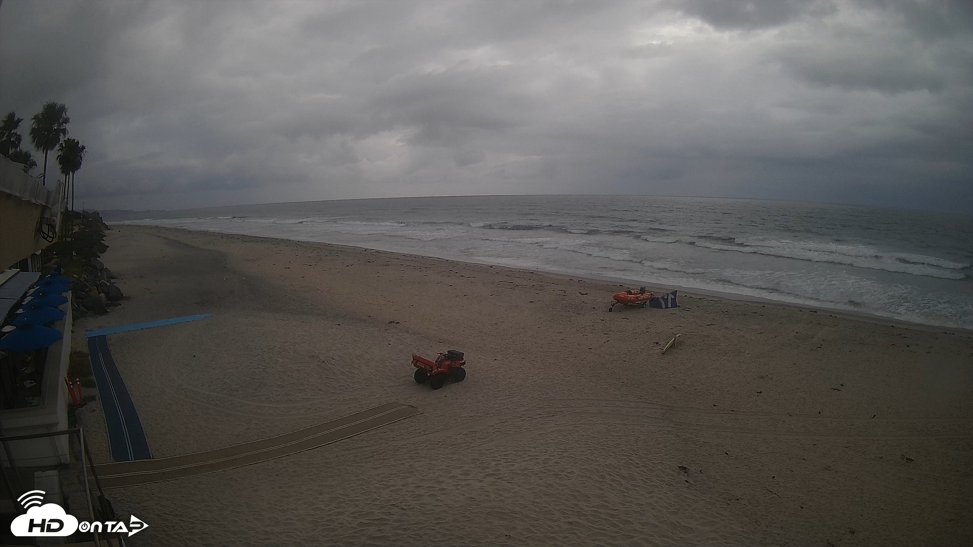 Snapshot of 17th St. Del Mar Beach - 4K SW Live Webcam taken Apr 25, 2026, 5:42pm PDT