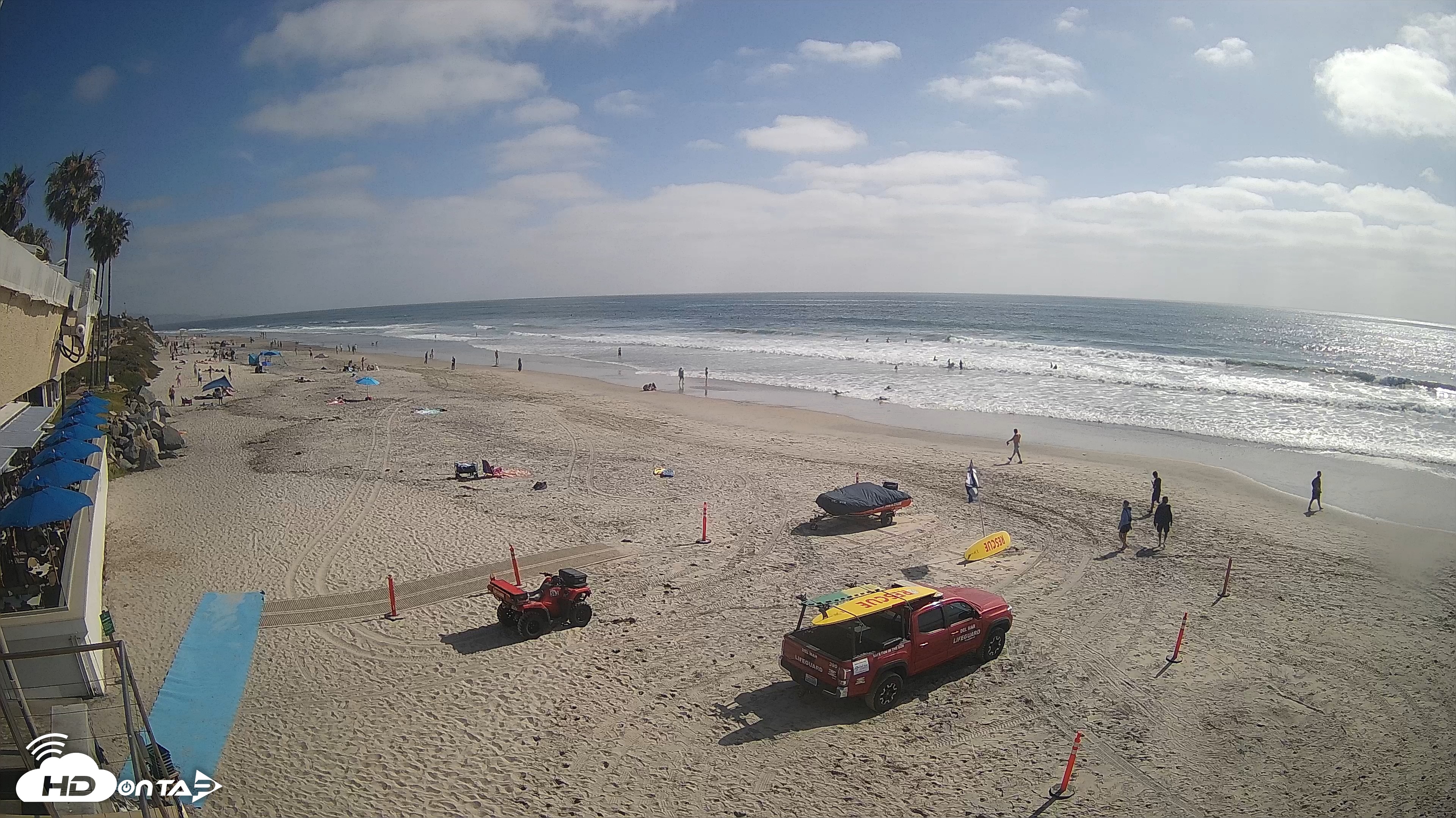 Snapshot of 17th St. Del Mar Beach - 4K SW Live Webcam taken Jun 1, 2026, 4:30pm PDT