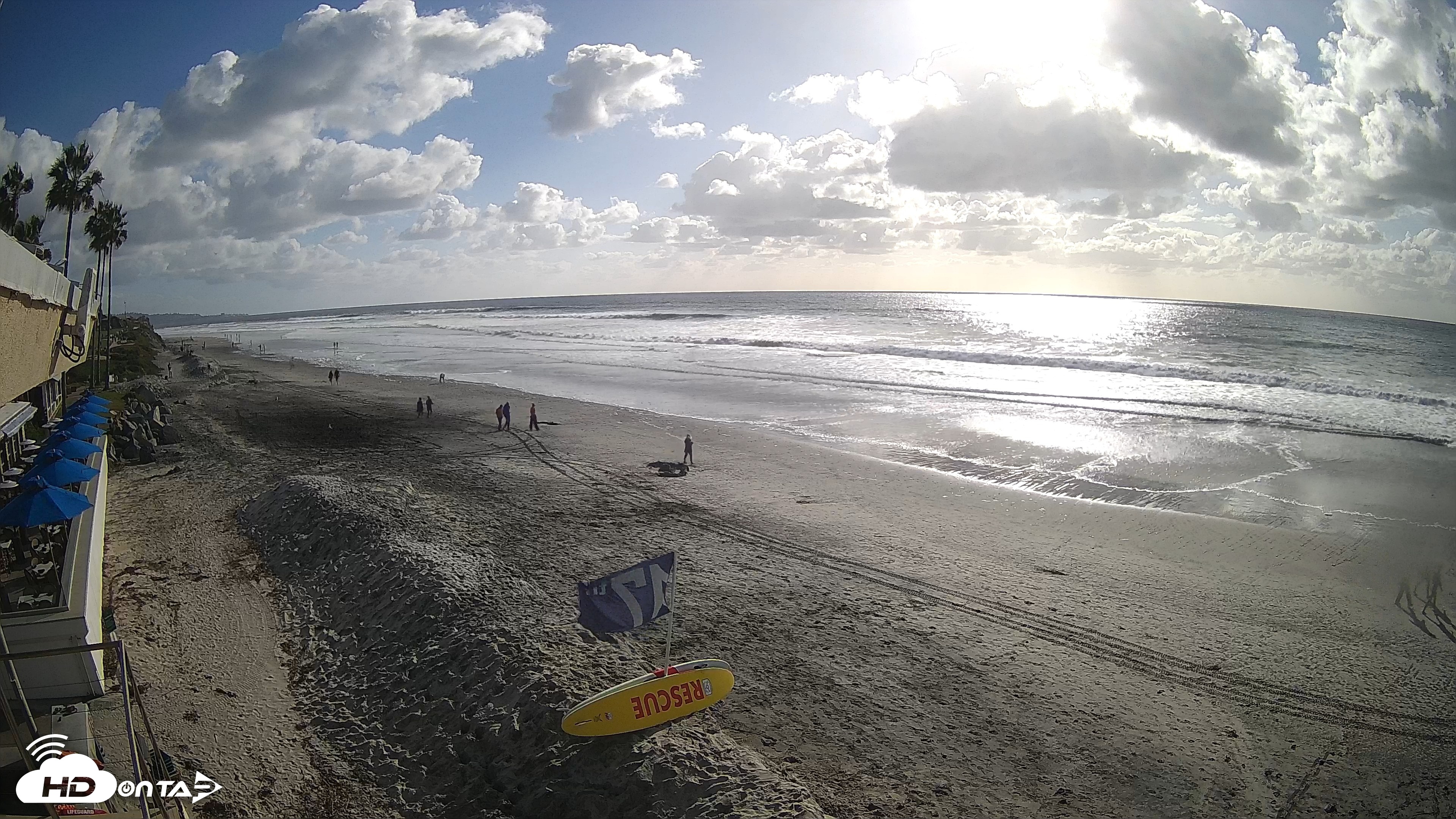 Snapshot of 17th St. Del Mar Beach - 4K SW Live Webcam taken Oct 12, 2026, 4:13pm PDT