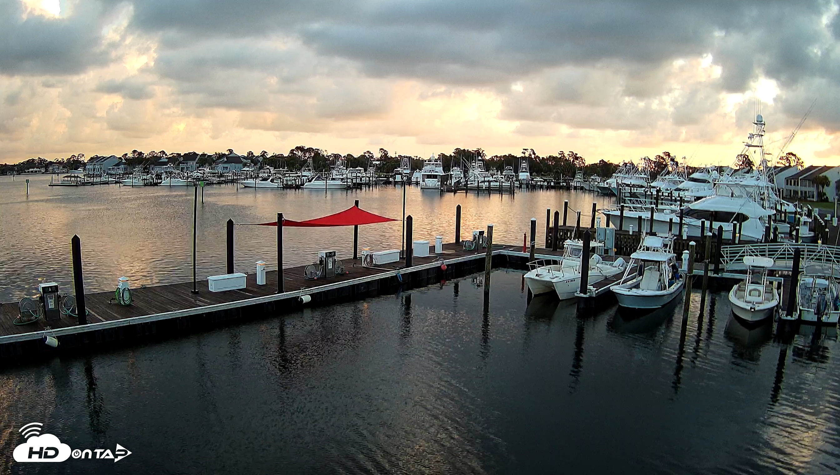 Snapshot of Point South Bay Point Marina Live Webcam taken Jun 17, 2025, 5:59am CDT