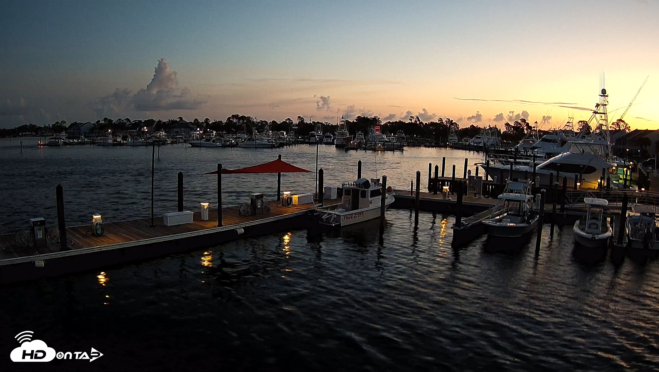 Snapshot of Point South Bay Point Marina Live Webcam taken Jun 6, 2025, 5:18am CDT