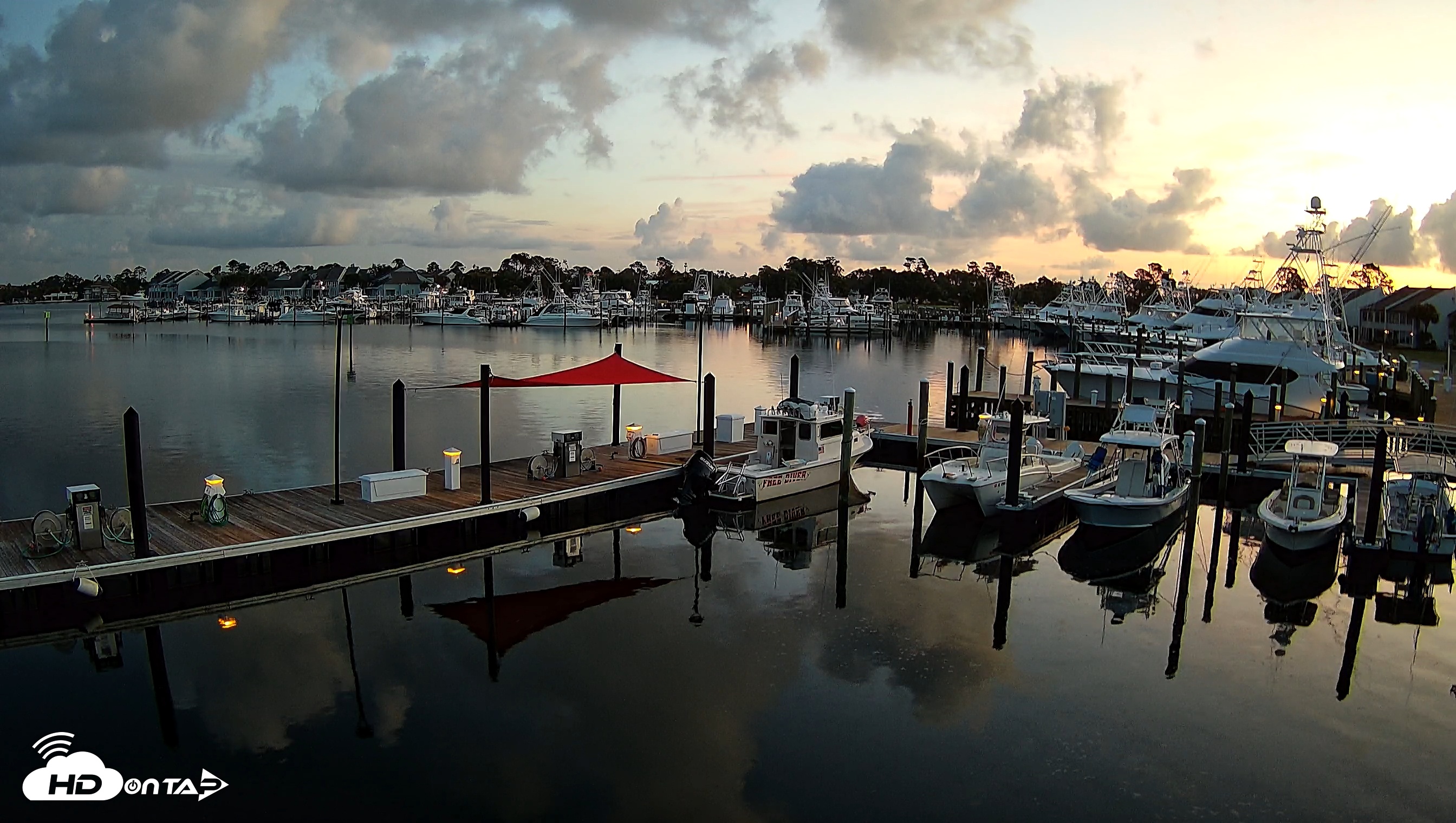 Snapshot of Point South Bay Point Marina Live Webcam taken Jun 13, 2025, 5:27am CDT