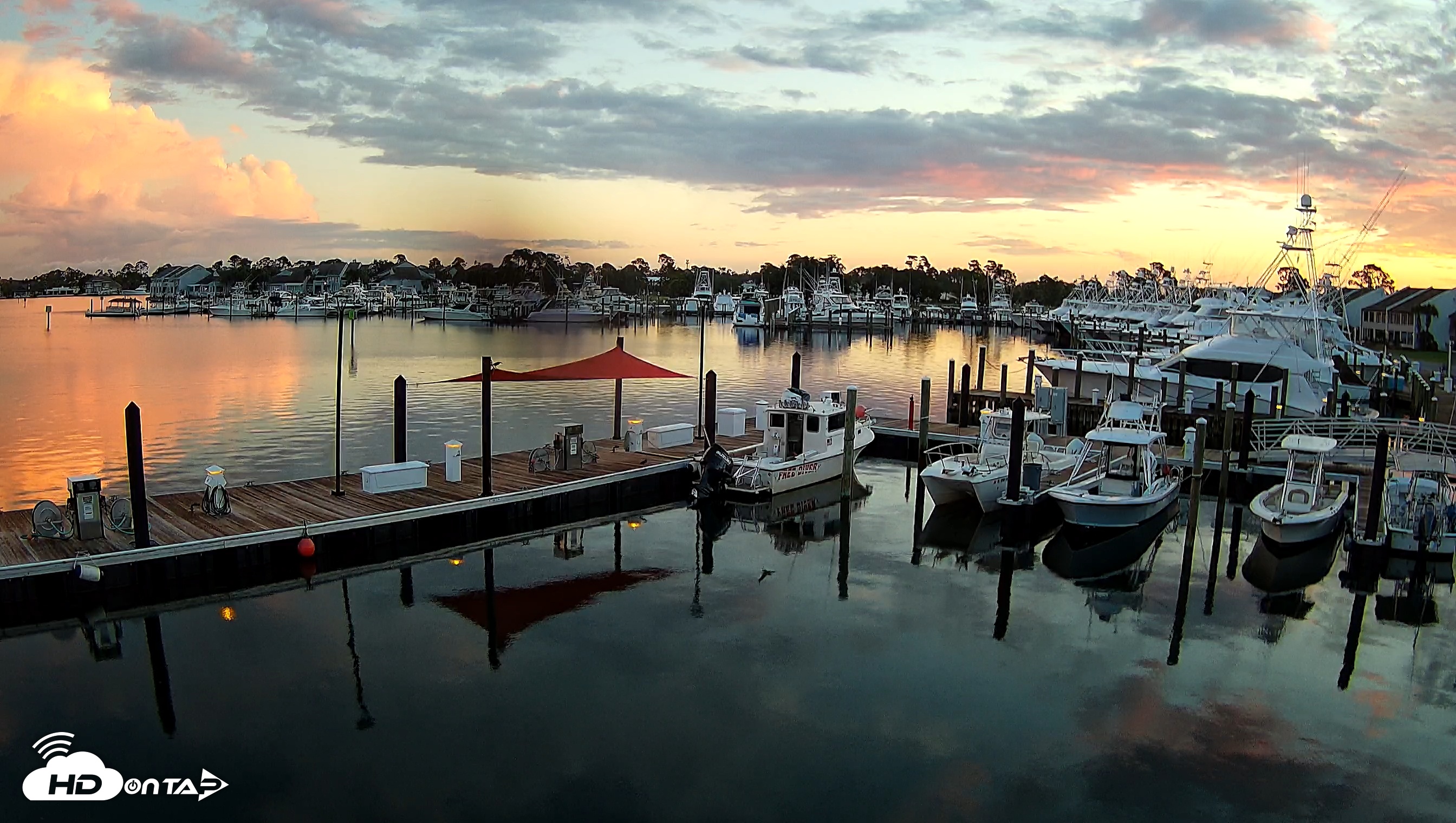 Snapshot of Point South Bay Point Marina Live Webcam taken Jul 25, 2025, 5:56am CDT