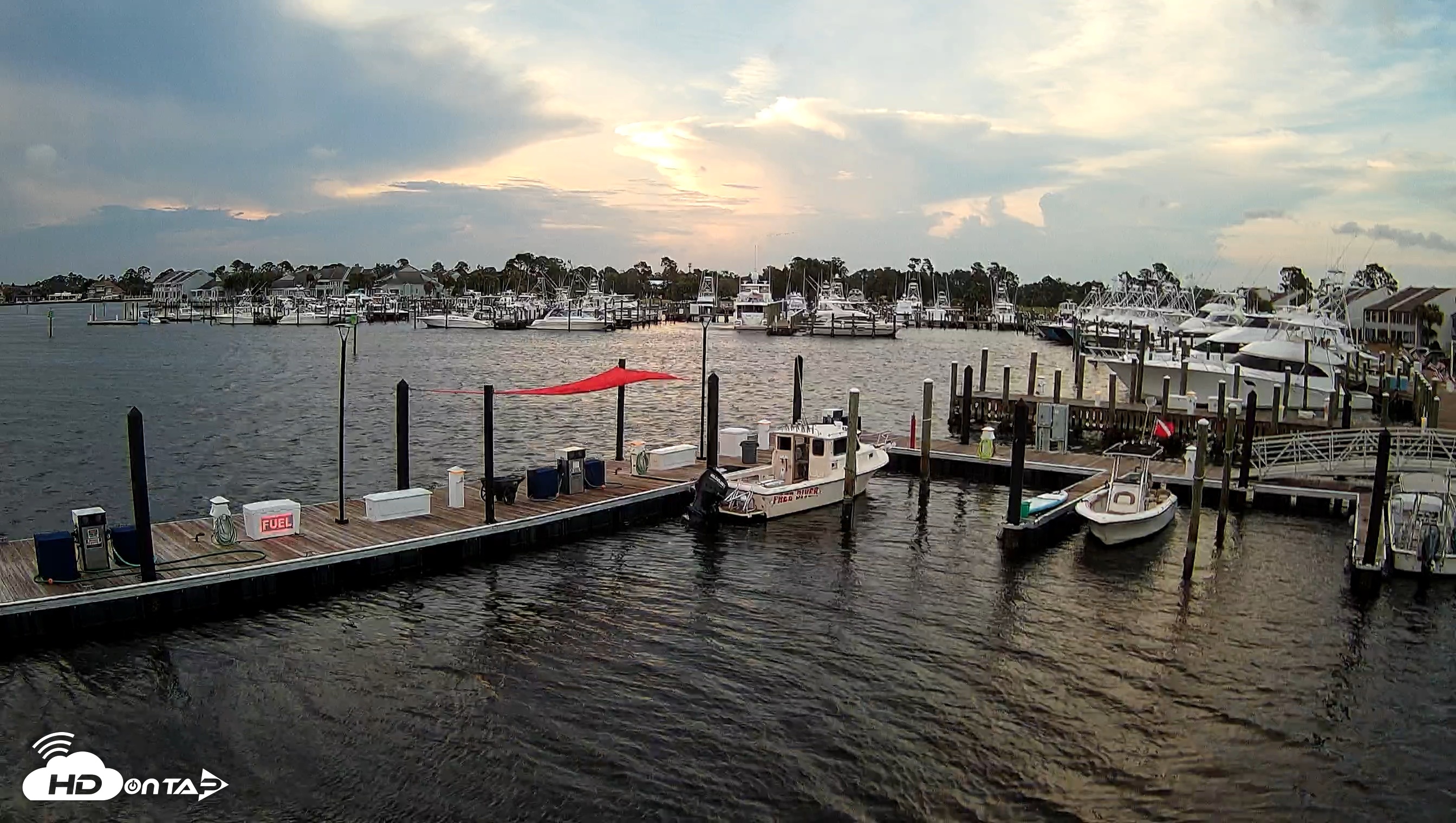 Snapshot of Point South Bay Point Marina Live Webcam taken Jun 13, 2026, 7:17pm CDT
