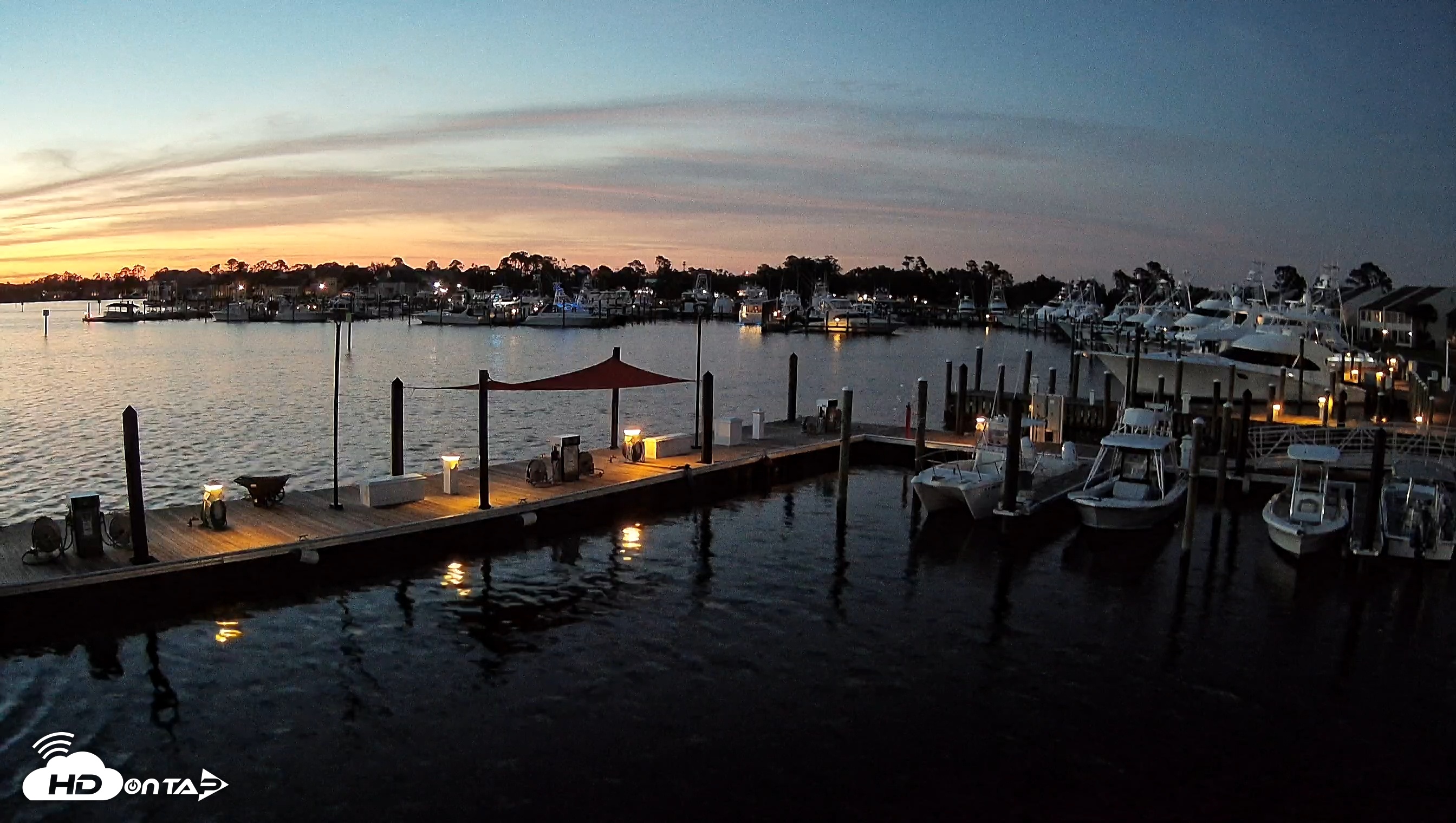 Snapshot of Point South Bay Point Marina Live Webcam taken May 22, 2025, 8:03pm CDT