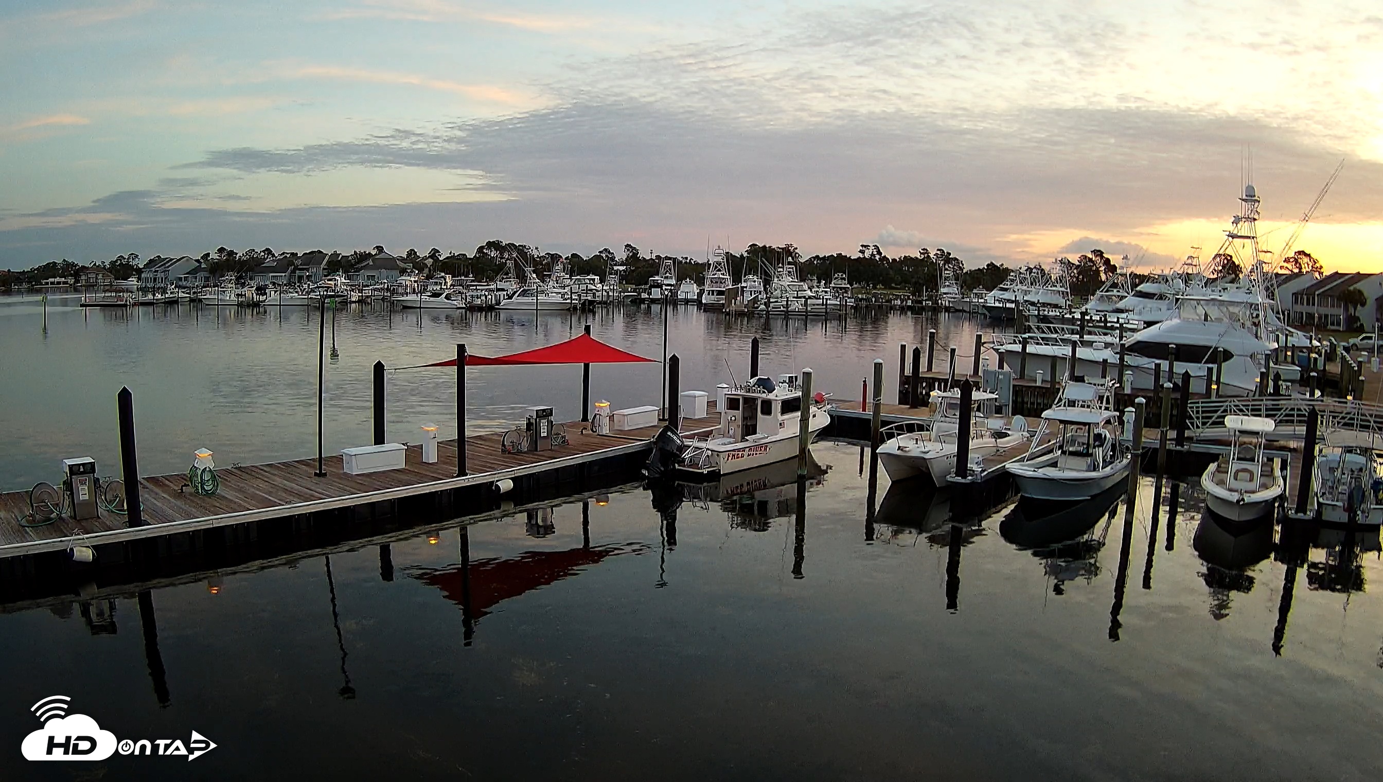 Snapshot of Point South Bay Point Marina Live Webcam taken Jun 11, 2025, 5:40am CDT
