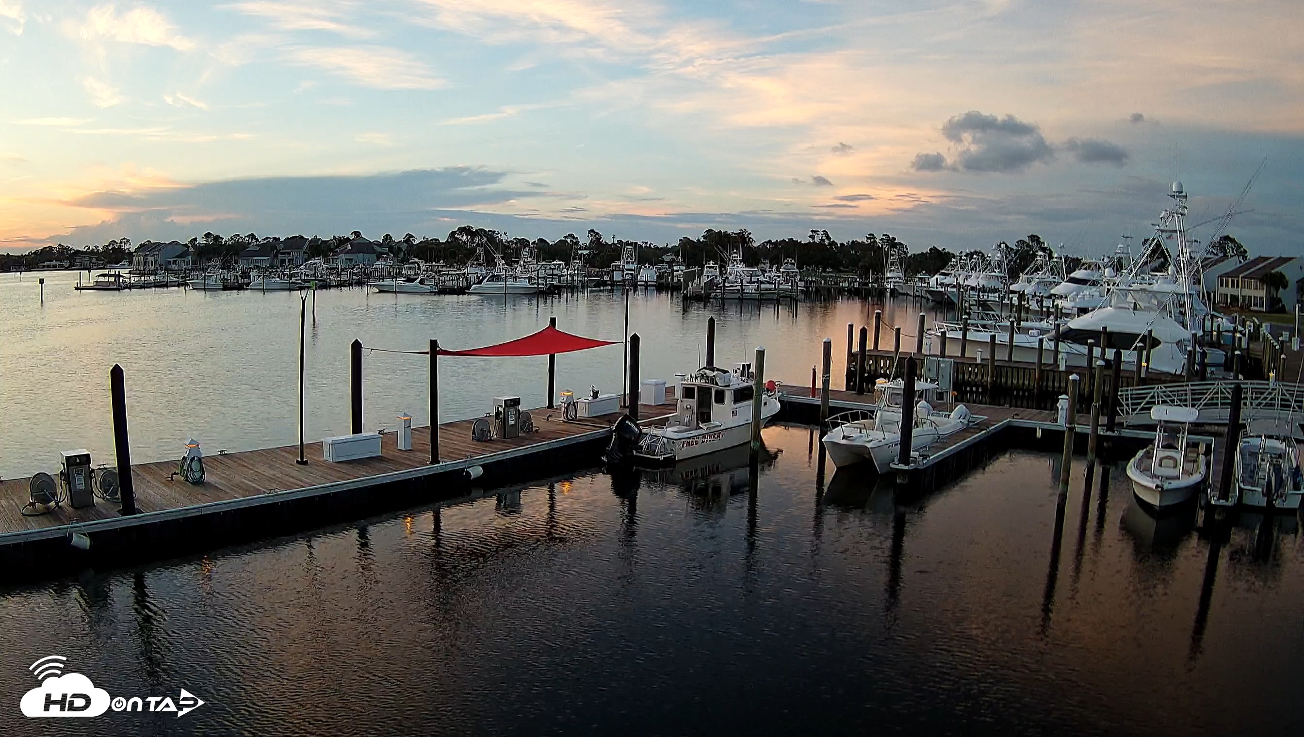 Snapshot of Point South Bay Point Marina Live Webcam taken Jun 12, 2025, 7:44pm CDT