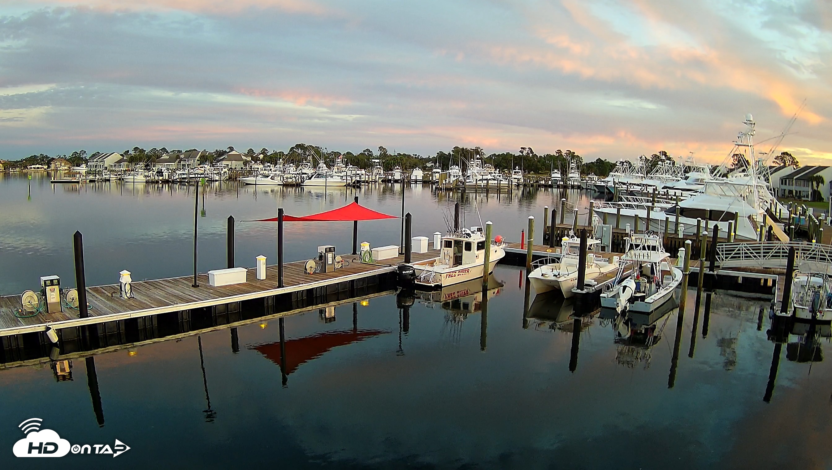 Snapshot of Point South Bay Point Marina Live Webcam taken Oct 12, 2025, 6:41am CDT