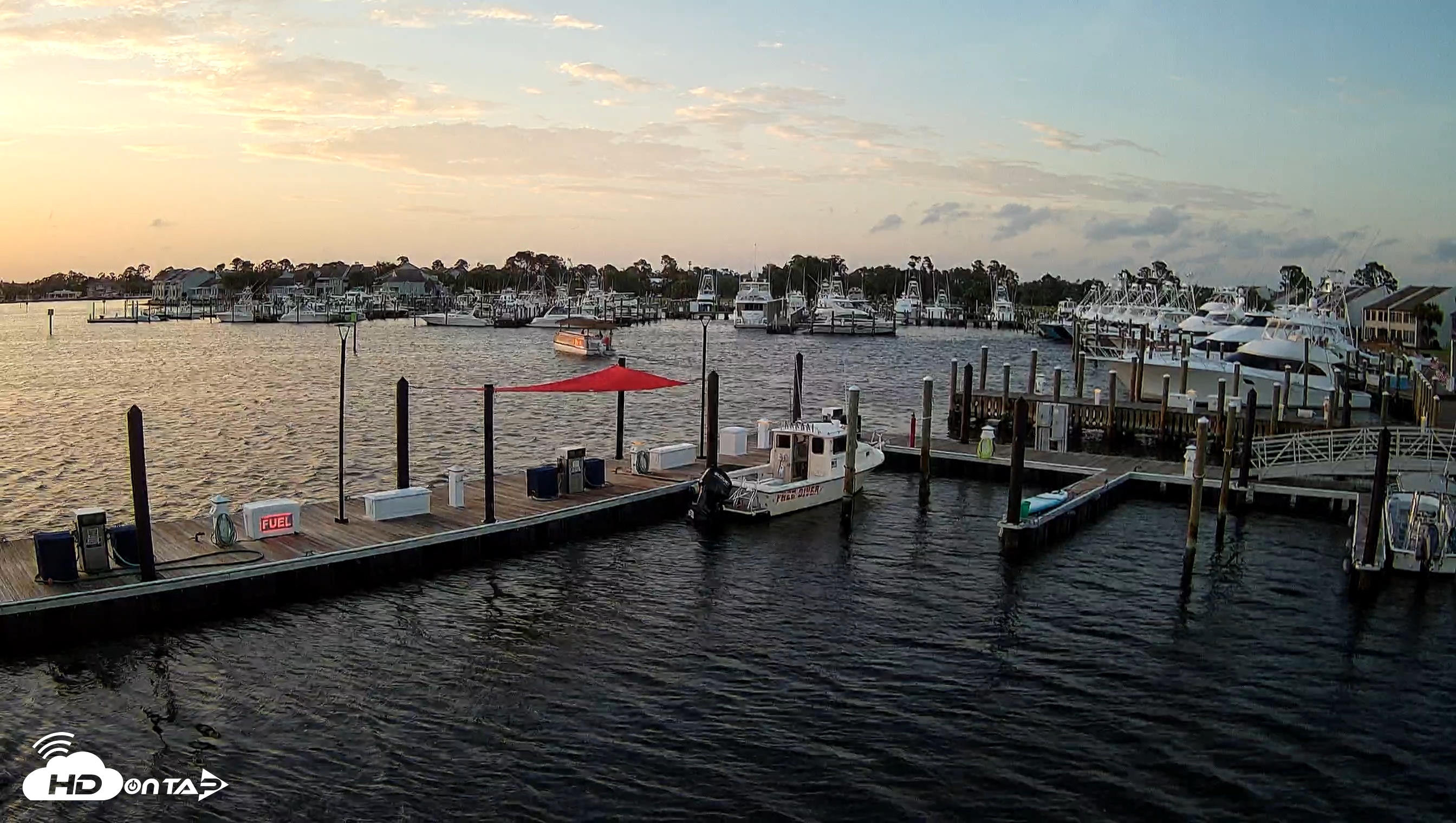 Snapshot of Point South Bay Point Marina Live Webcam taken Jun 14, 2026, 7:37pm CDT