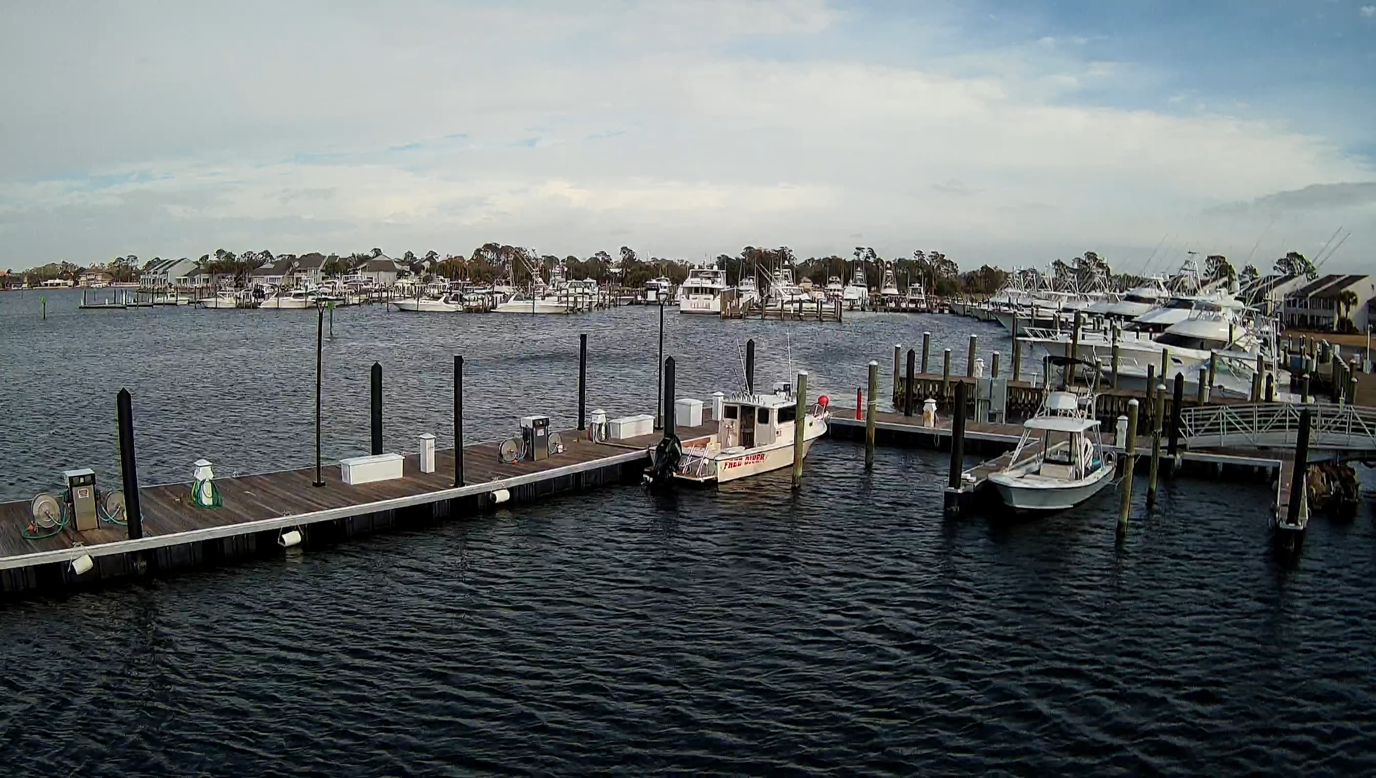 Snapshot of Point South Bay Point Marina Live Webcam taken Jan 18, 2025, 9:35am CST